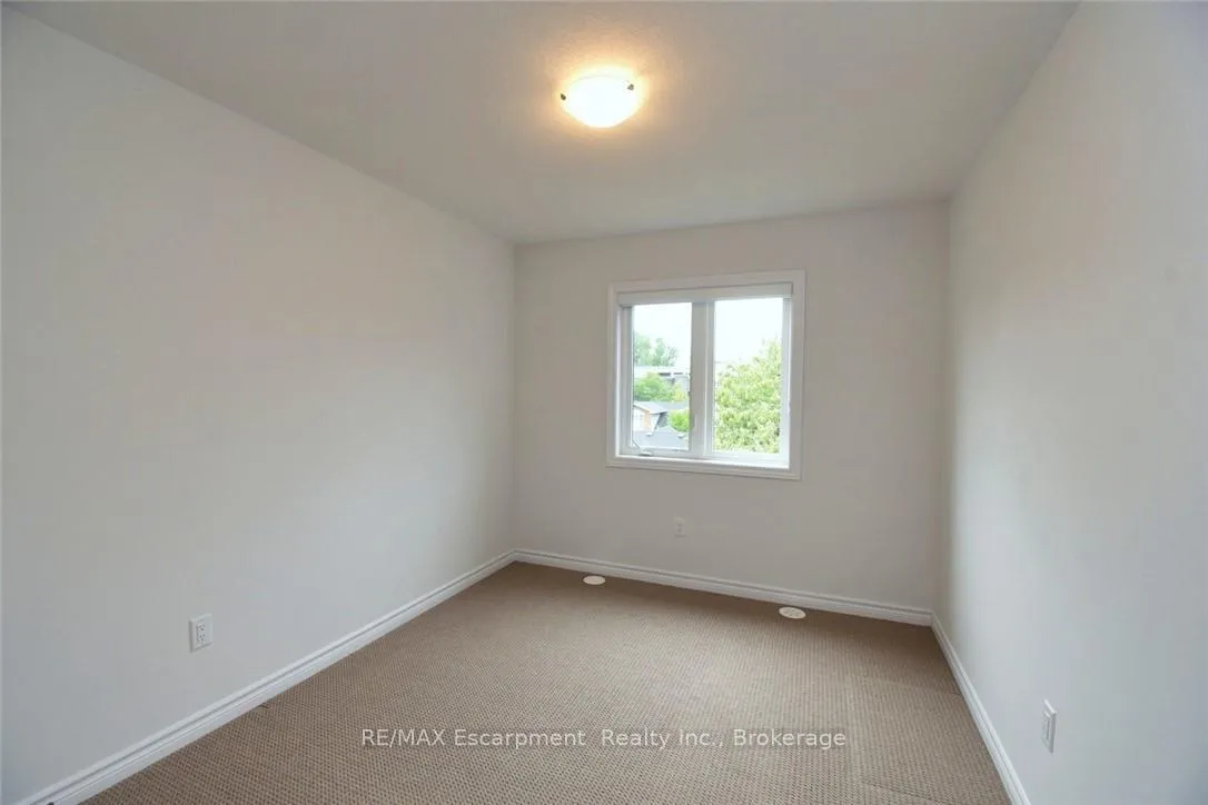 Photo 30 of Unit 4, 187 Wilson Street W, Hamilton, Ancaster — HOMEH