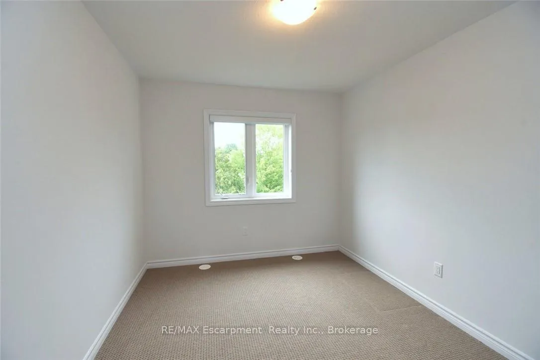 Photo 31 of Unit 4, 187 Wilson Street W, Hamilton, Ancaster — HOMEH