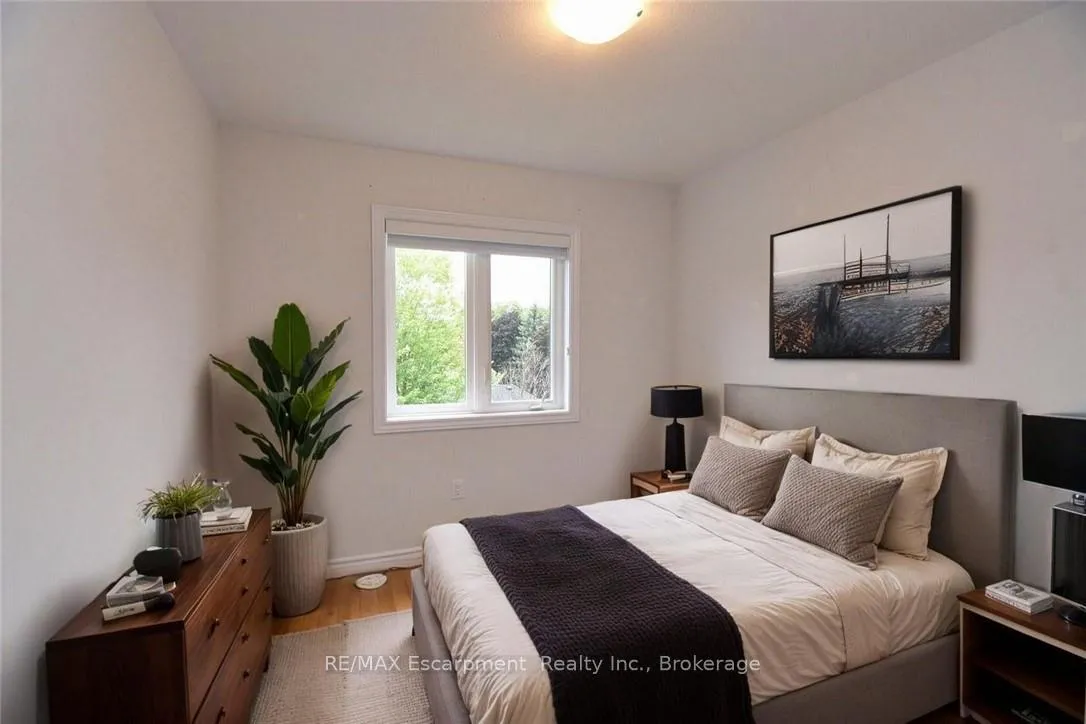 Photo 35 of Unit 4, 187 Wilson Street W, Hamilton, Ancaster — HOMEH