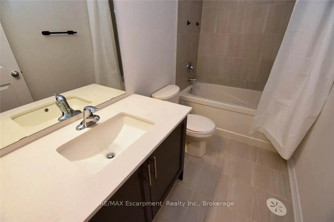 Photo 37 of Unit 4, 187 Wilson Street W, Hamilton, Ancaster — HOMEH