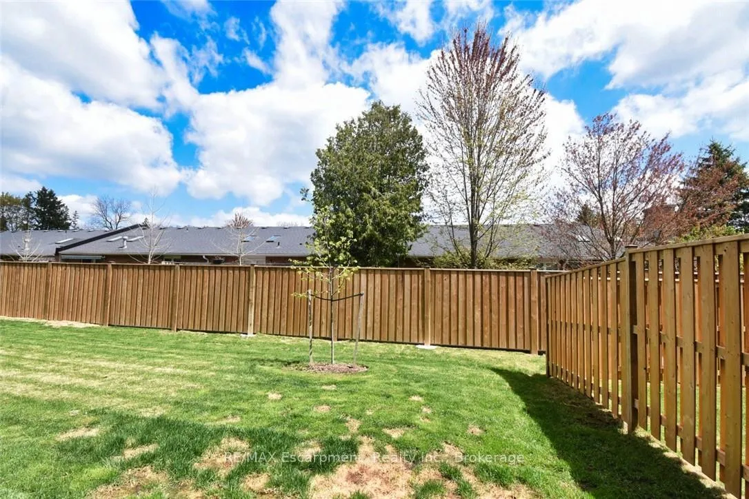 Photo 43 of Unit 4, 187 Wilson Street W, Hamilton, Ancaster — HOMEH