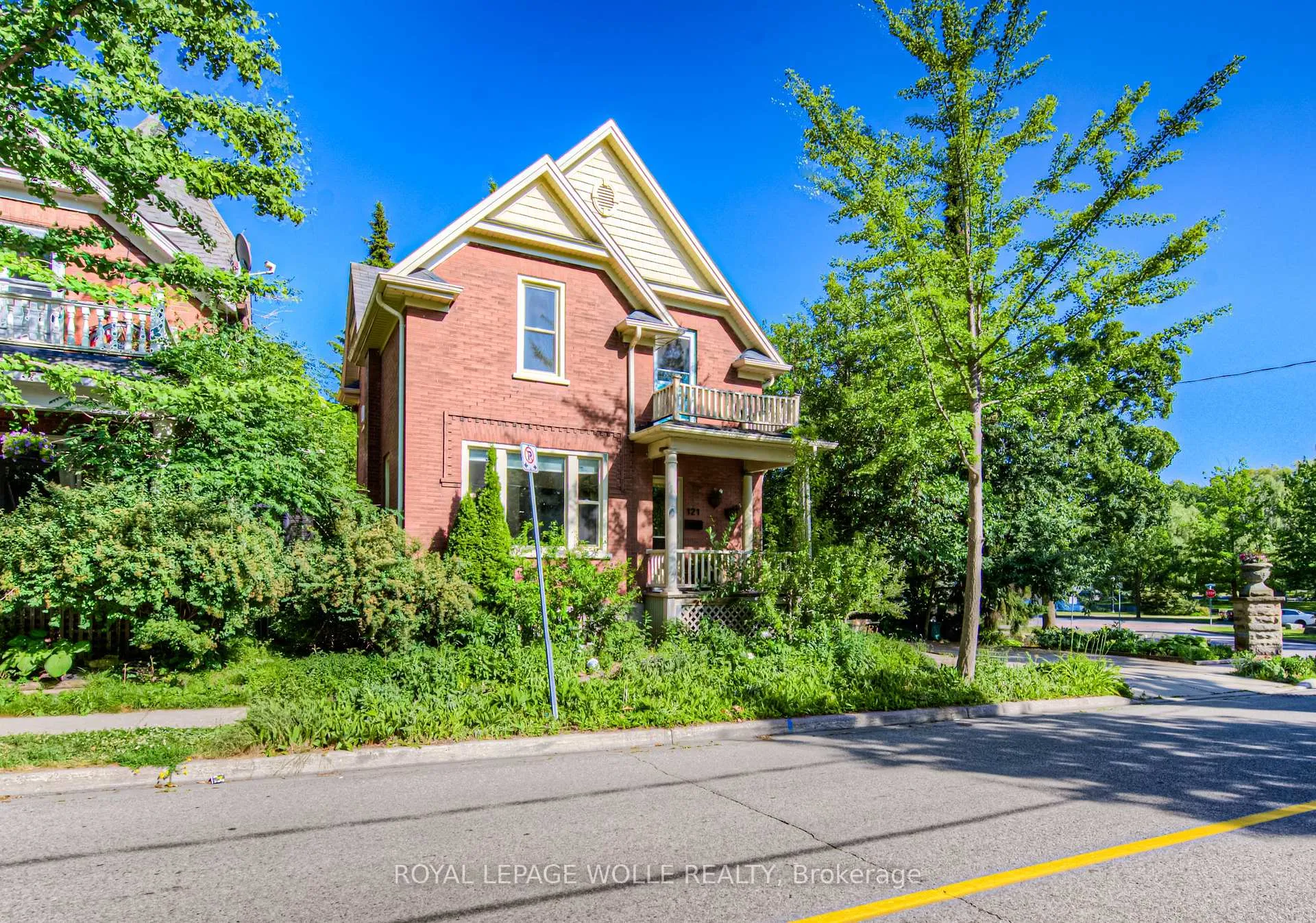 Photo 1 of 121 Water Street S, Kitchener — HOMEH