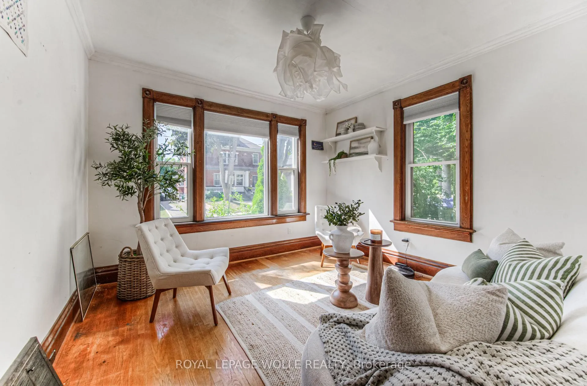 Photo 8 of 121 Water Street S, Kitchener — HOMEH