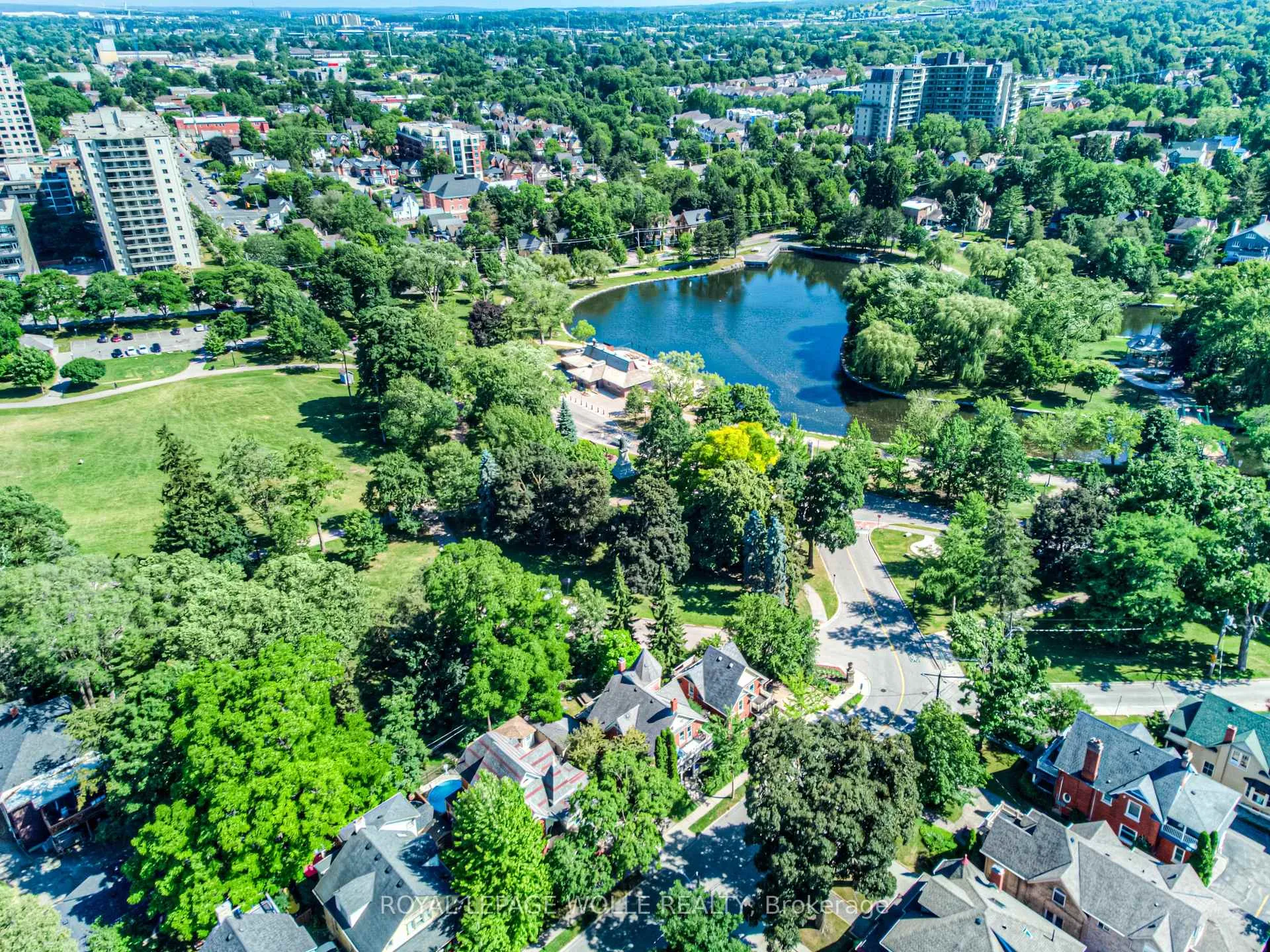 Photo 44 of 121 Water Street S, Kitchener — HOMEH