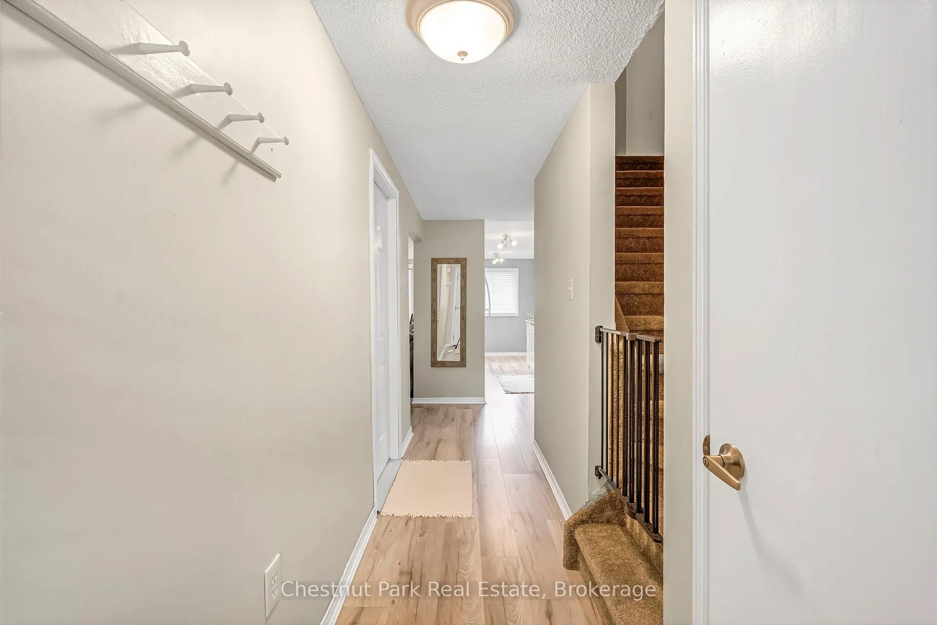 Photo 6 of 204 Hickling Trail, Barrie, Grove East — HOMEH