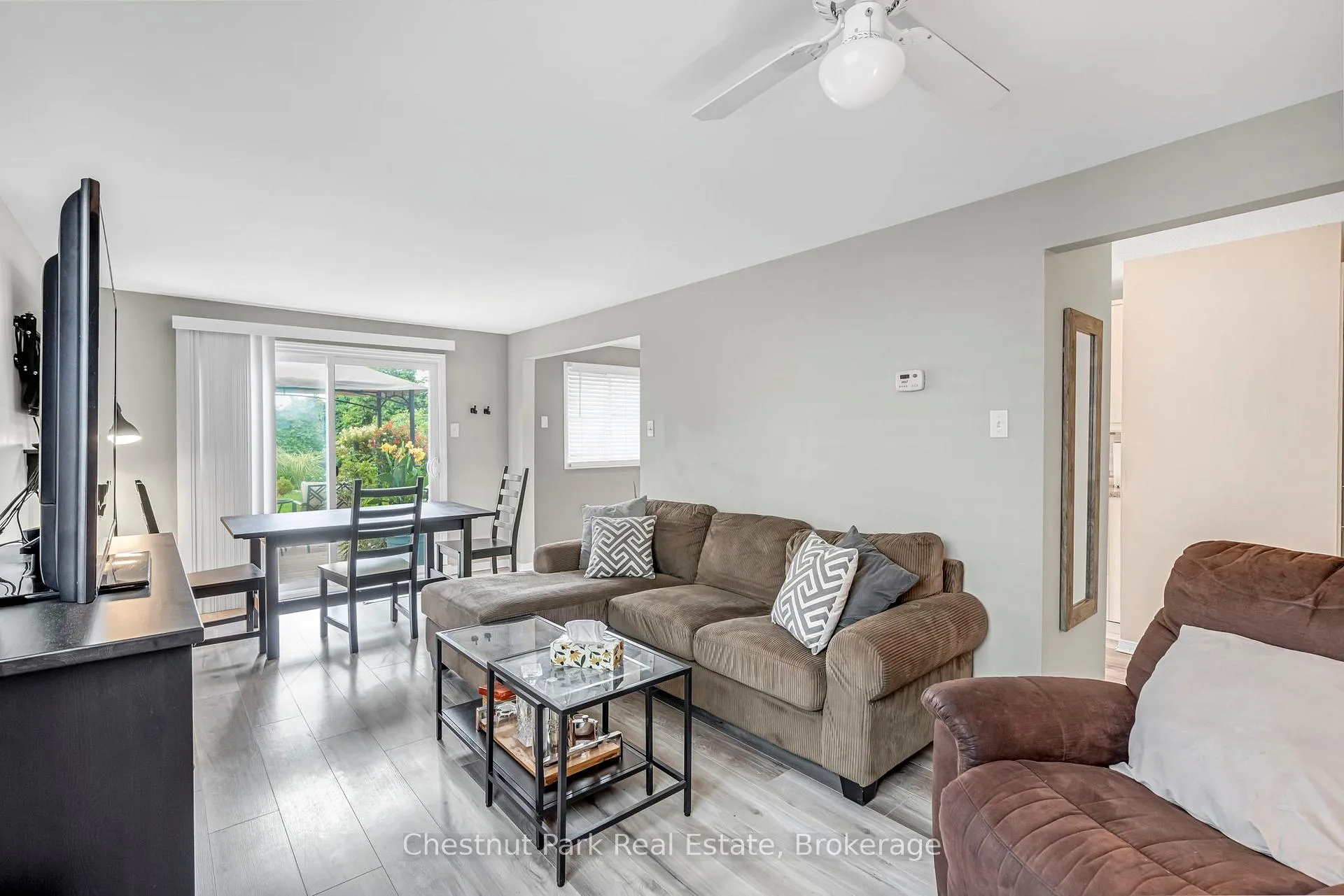 Photo 8 of 204 Hickling Trail, Barrie, Grove East — HOMEH