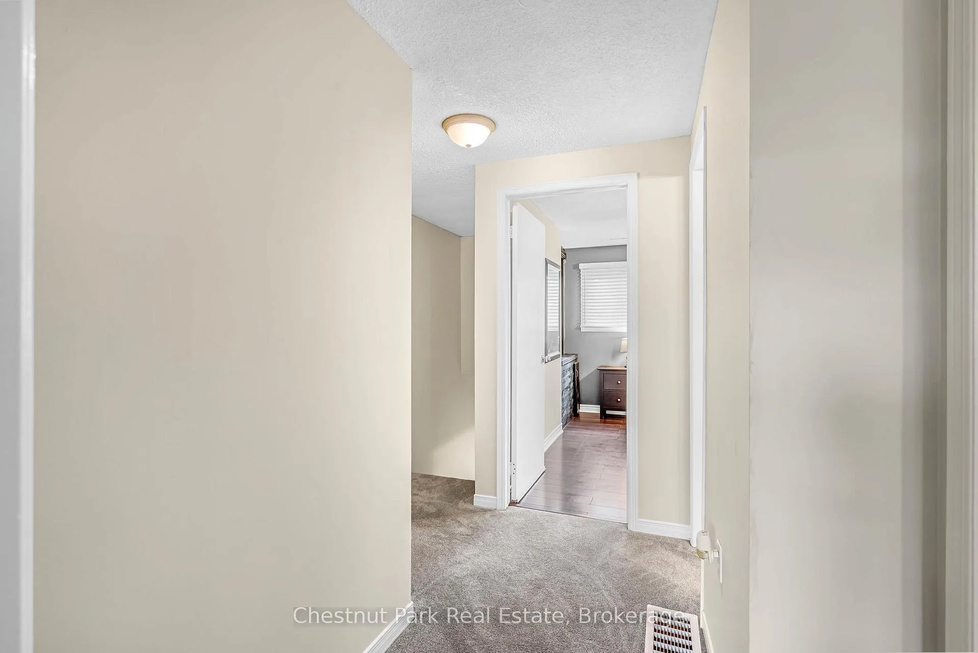 Photo 20 of 204 Hickling Trail, Barrie, Grove East — HOMEH