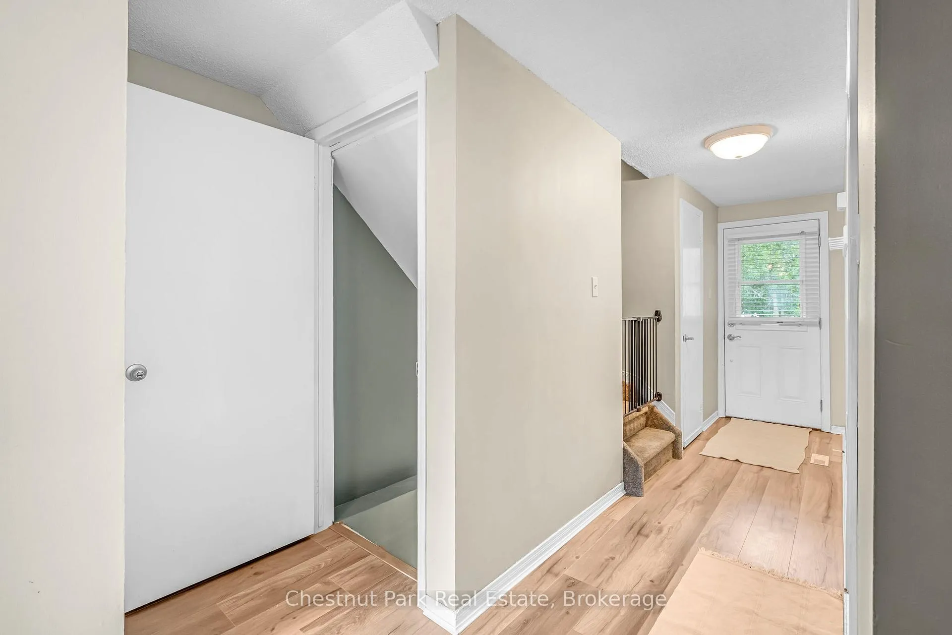 Photo 31 of 204 Hickling Trail, Barrie, Grove East — HOMEH