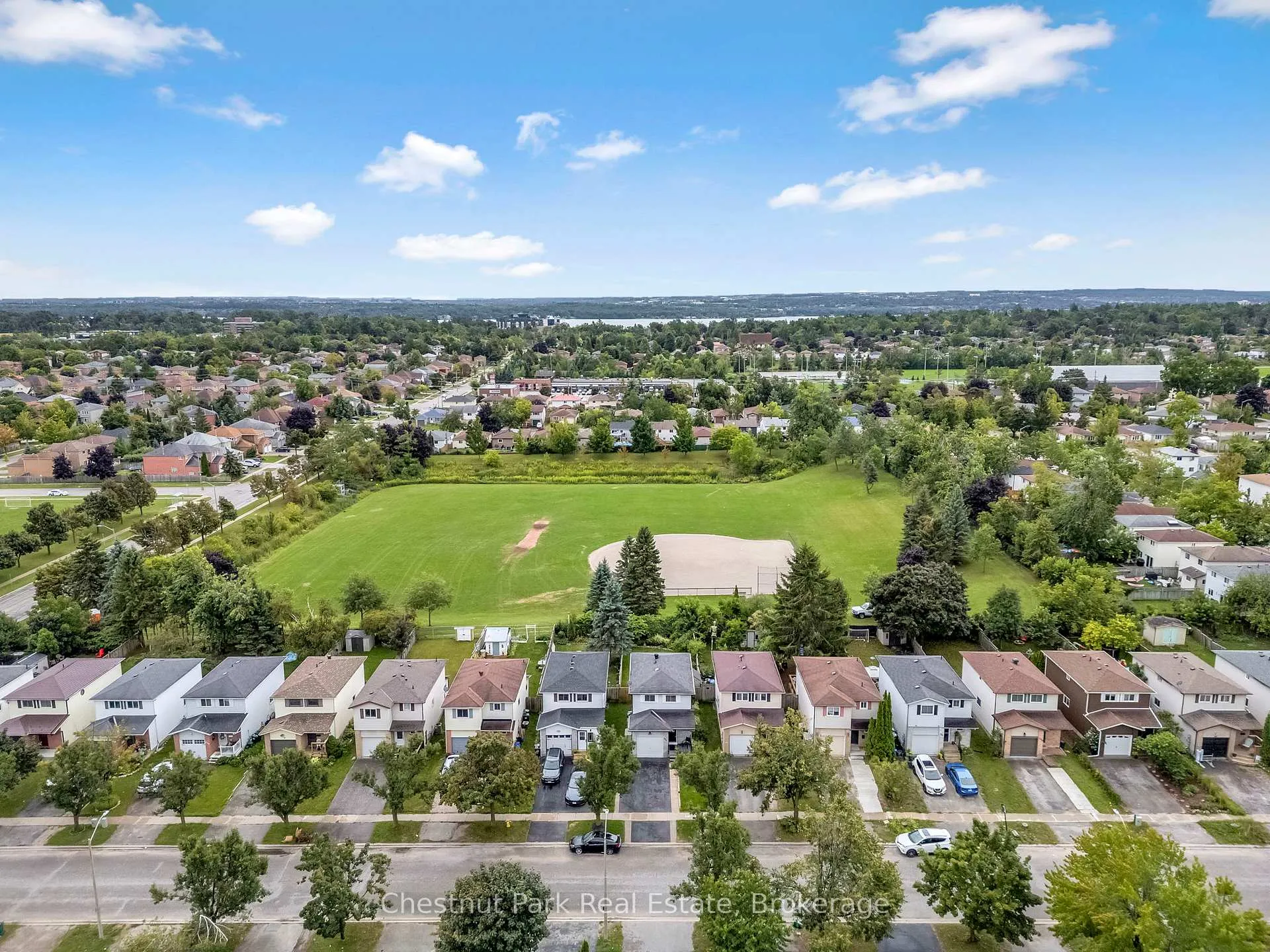 Photo 46 of 204 Hickling Trail, Barrie, Grove East — HOMEH