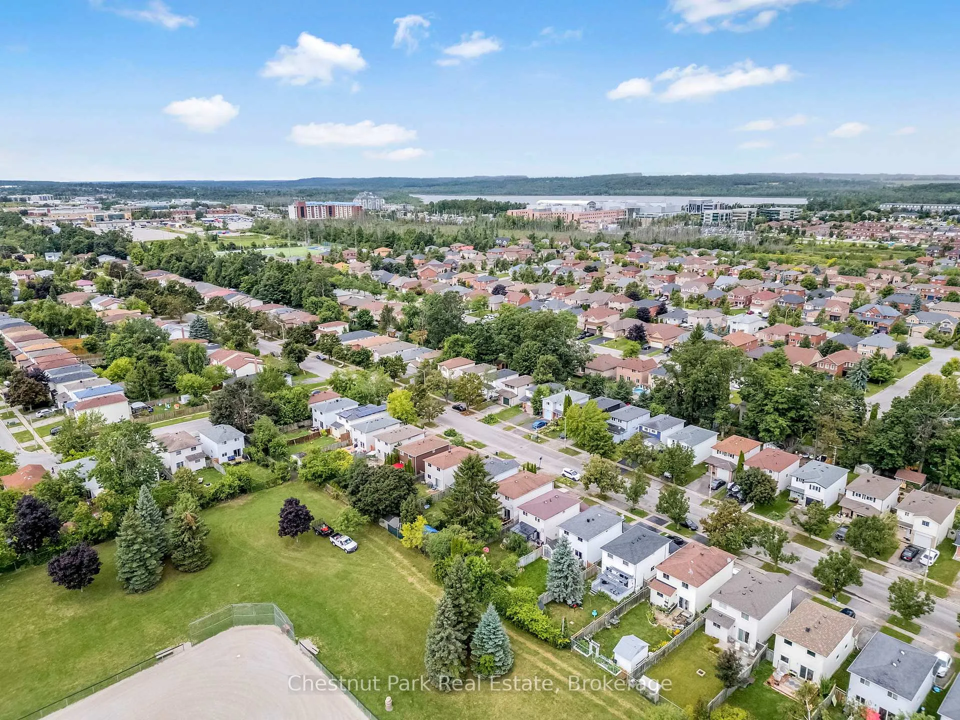 Photo 49 of 204 Hickling Trail, Barrie, Grove East — HOMEH