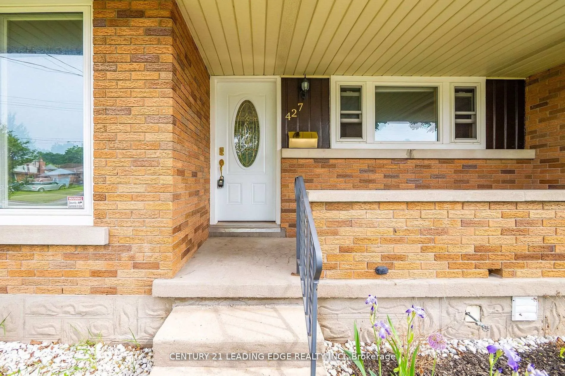 Photo 3 of 427 Krug Street, Kitchener — HOMEH