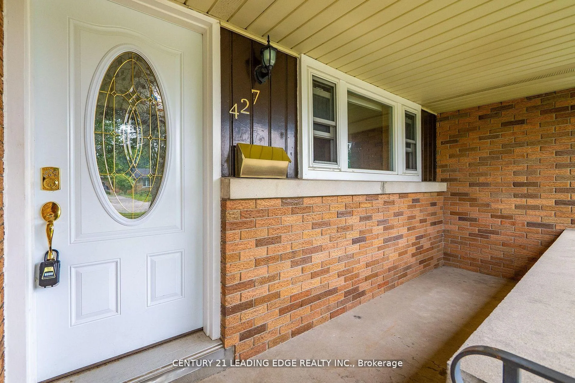 Photo 4 of 427 Krug Street, Kitchener — HOMEH