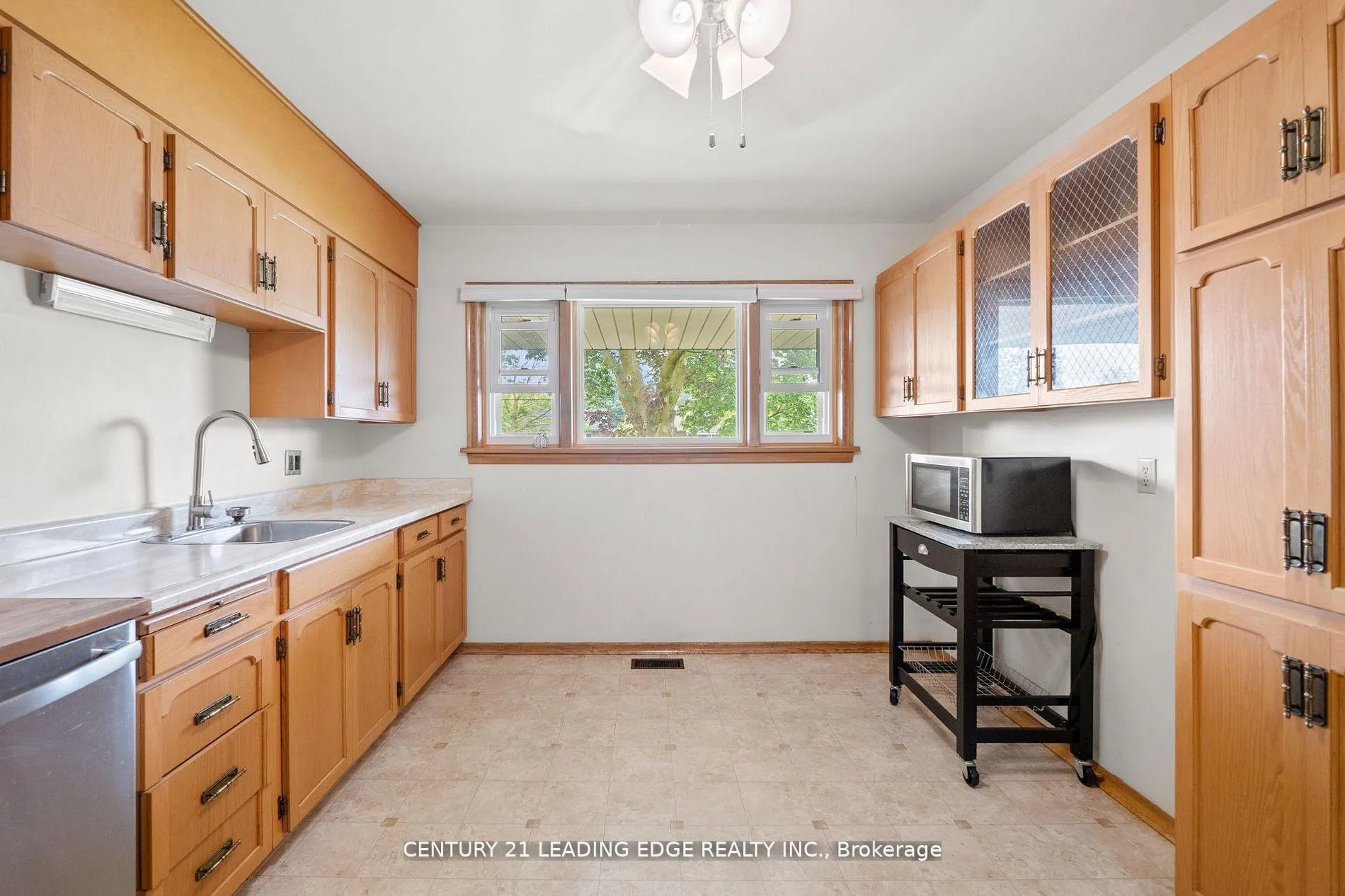 Photo 15 of 427 Krug Street, Kitchener — HOMEH