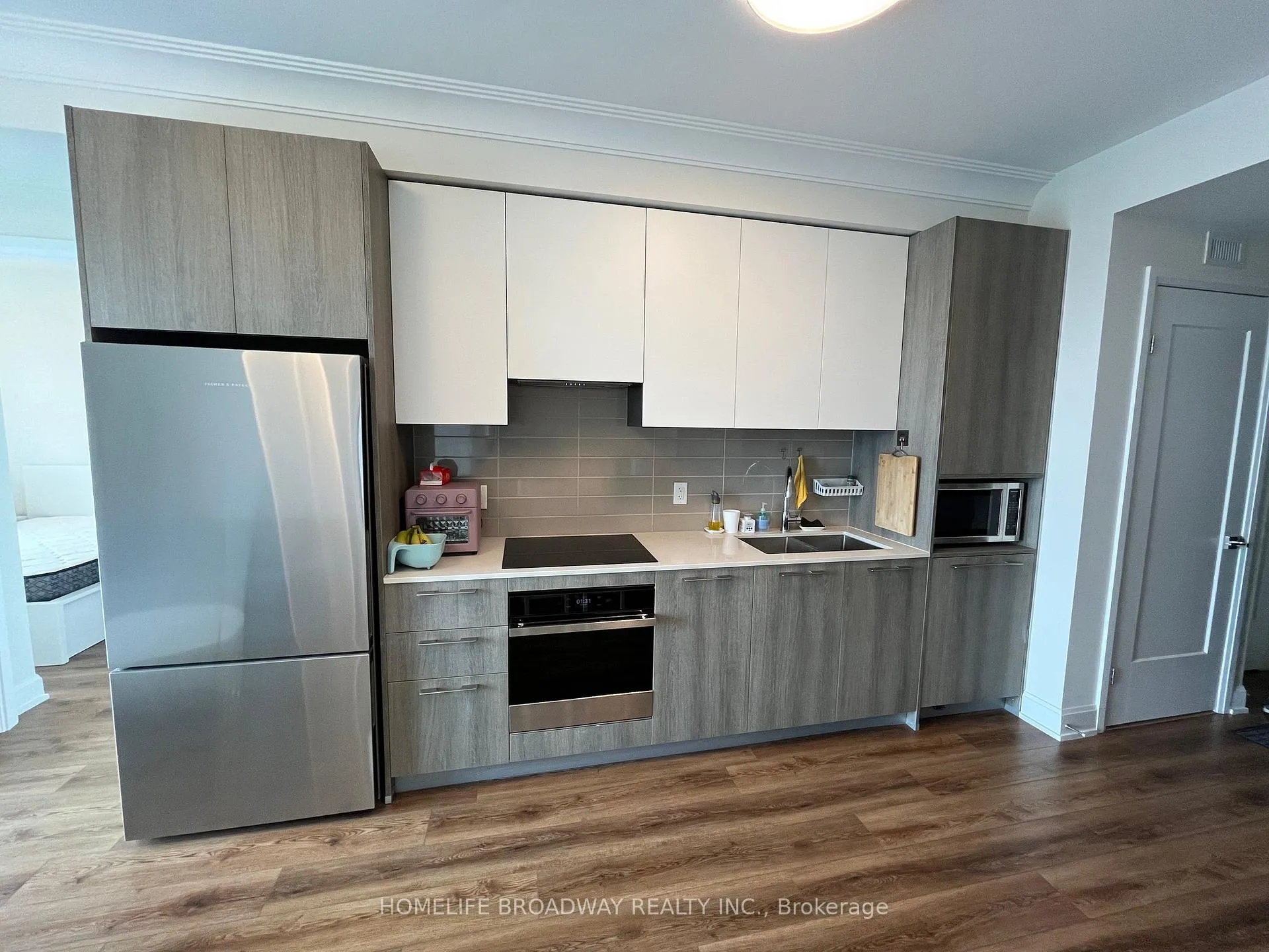 Photo 3 of Unit 2703, 8 Water Walk Drive, Markham, Unionville — HOMEH