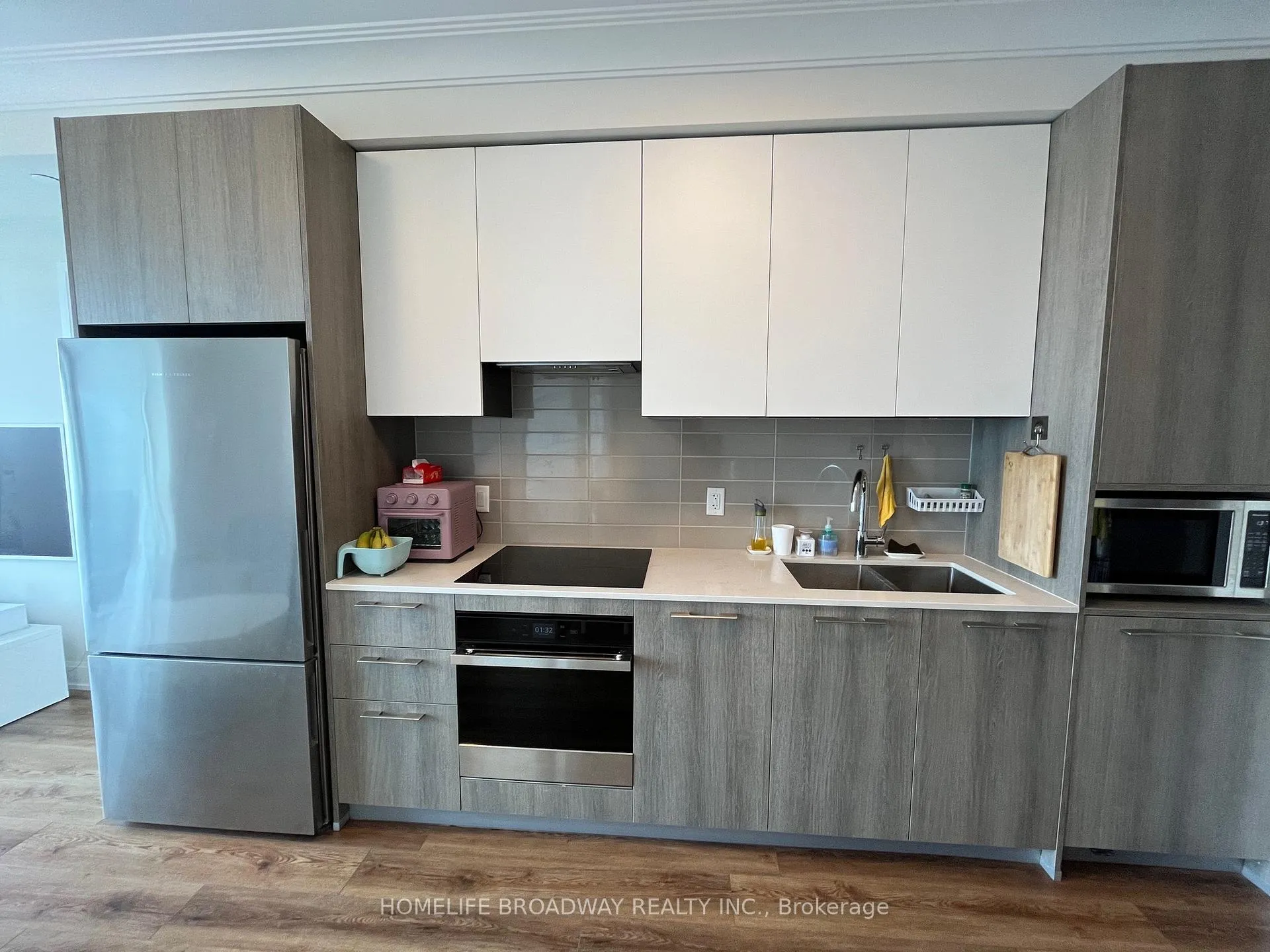 Photo 5 of Unit 2703, 8 Water Walk Drive, Markham, Unionville — HOMEH