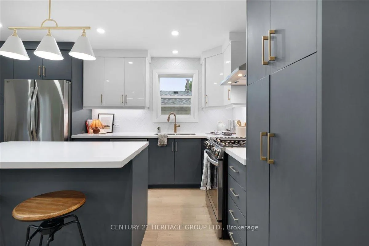 Photo 5 of 15 Mellenby Street, Hamilton, Stoney Creek Mountain — HOMEH