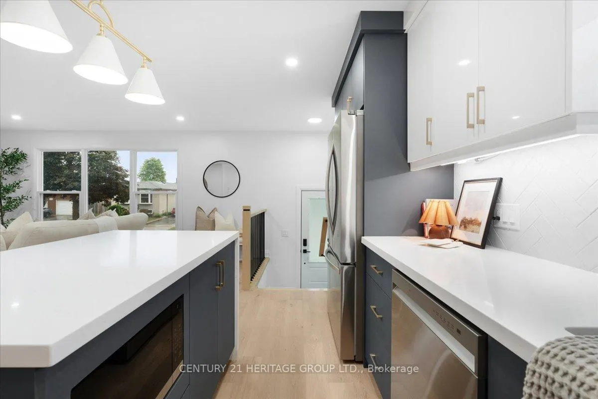 Photo 8 of 15 Mellenby Street, Hamilton, Stoney Creek Mountain — HOMEH