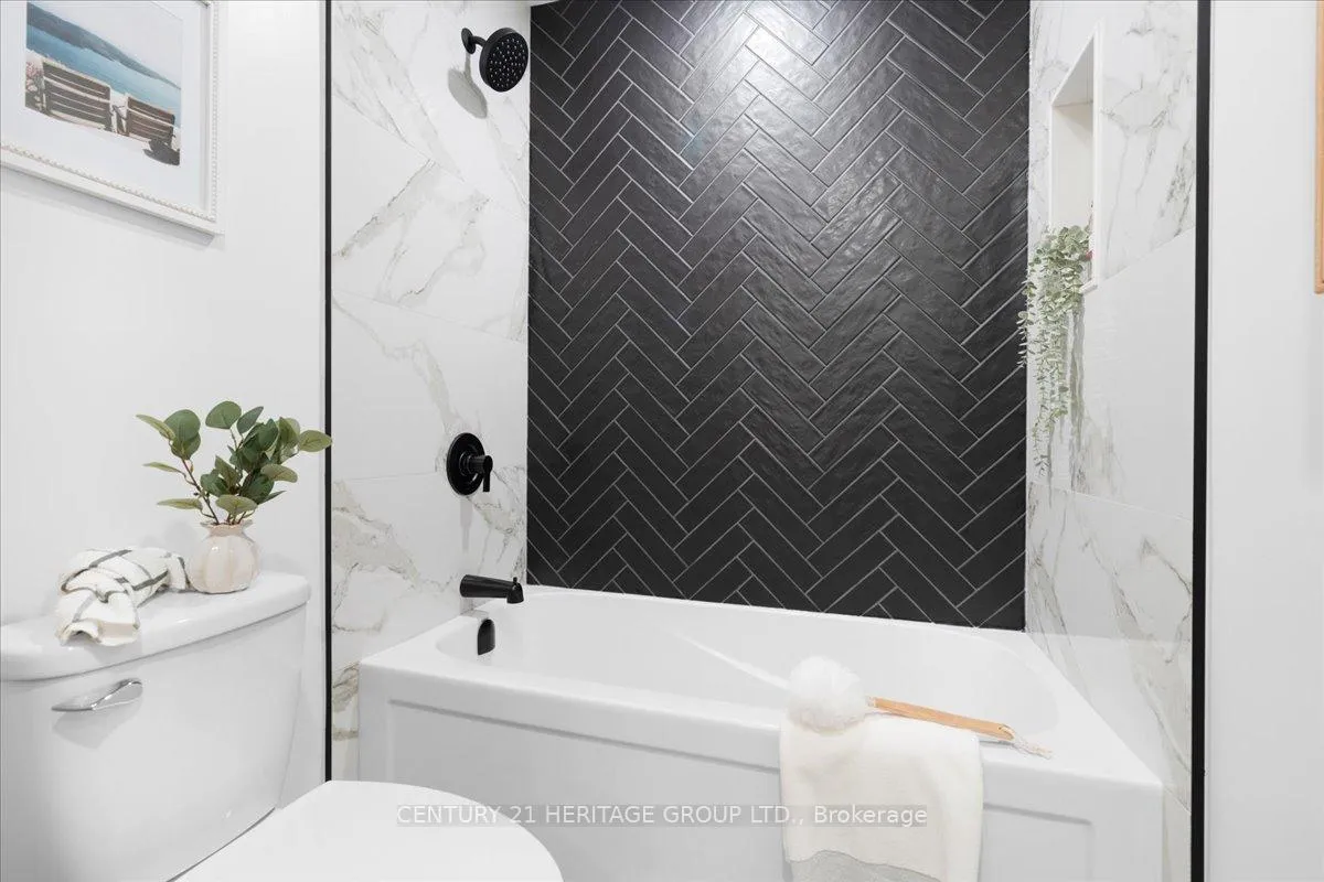 Photo 25 of 15 Mellenby Street, Hamilton, Stoney Creek Mountain — HOMEH