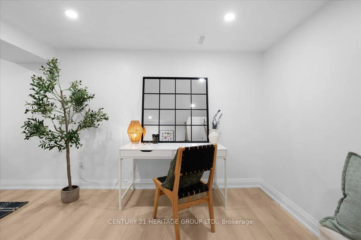 Photo 33 of 15 Mellenby Street, Hamilton, Stoney Creek Mountain — HOMEH