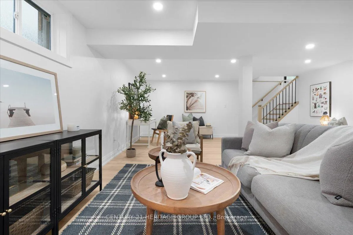 Photo 36 of 15 Mellenby Street, Hamilton, Stoney Creek Mountain — HOMEH
