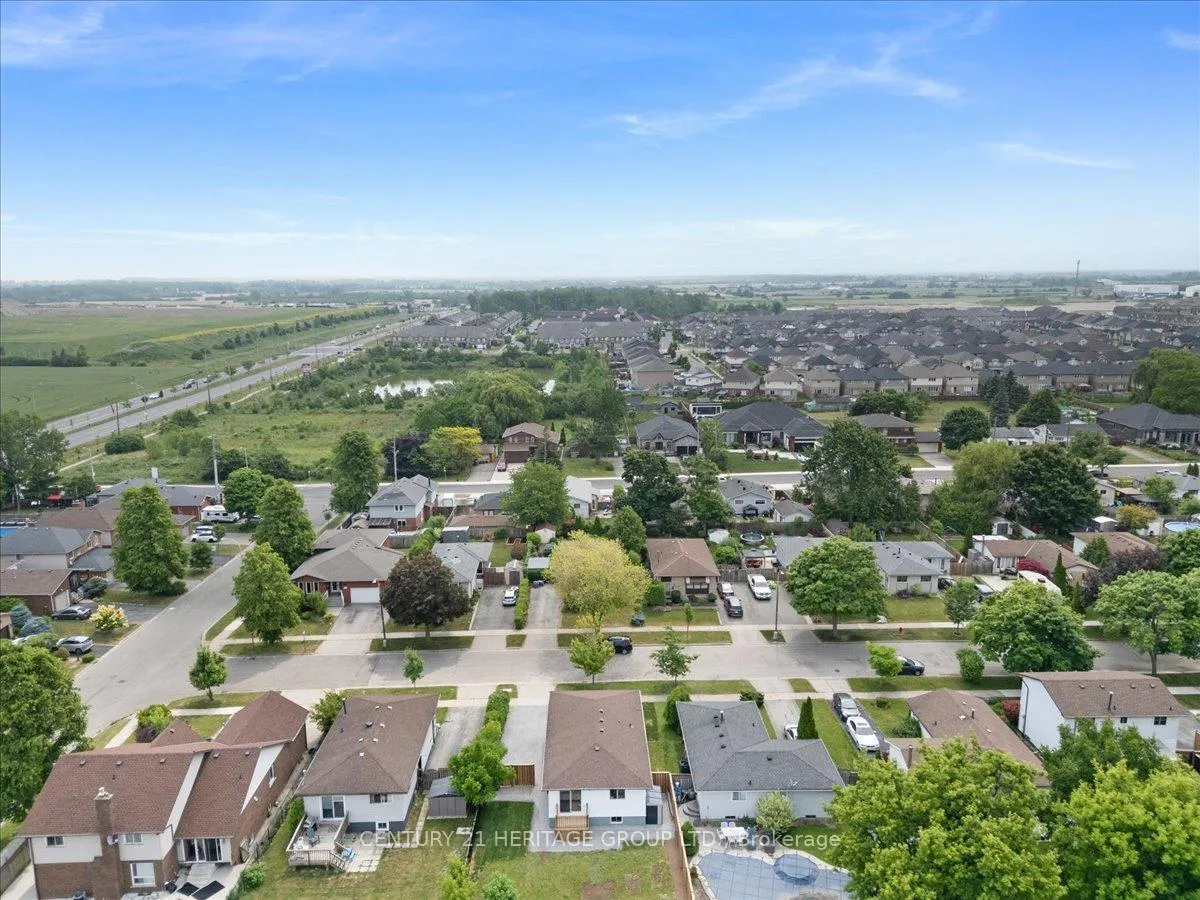 Photo 48 of 15 Mellenby Street, Hamilton, Stoney Creek Mountain — HOMEH
