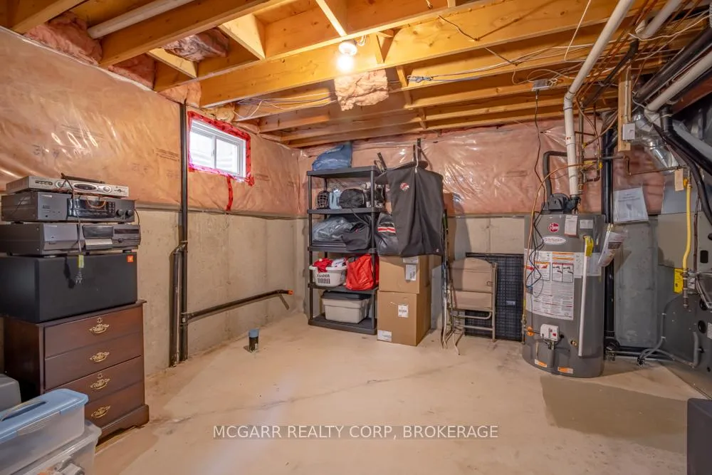Photo 30 of 38 Nicholas Drive, St. Catharines, Rykert/Vansickle — HOMEH
