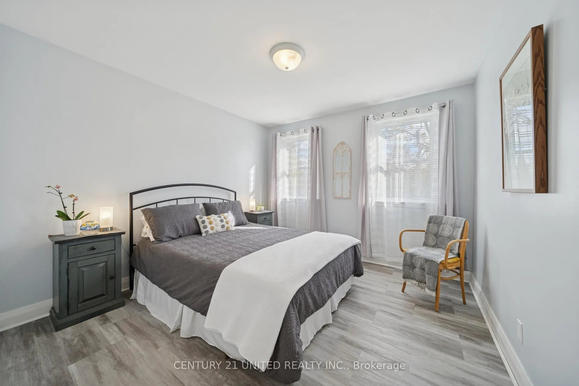 Photo 13 of 821 Schneider Place, Peterborough, Northcrest Ward 5 — HOMEH