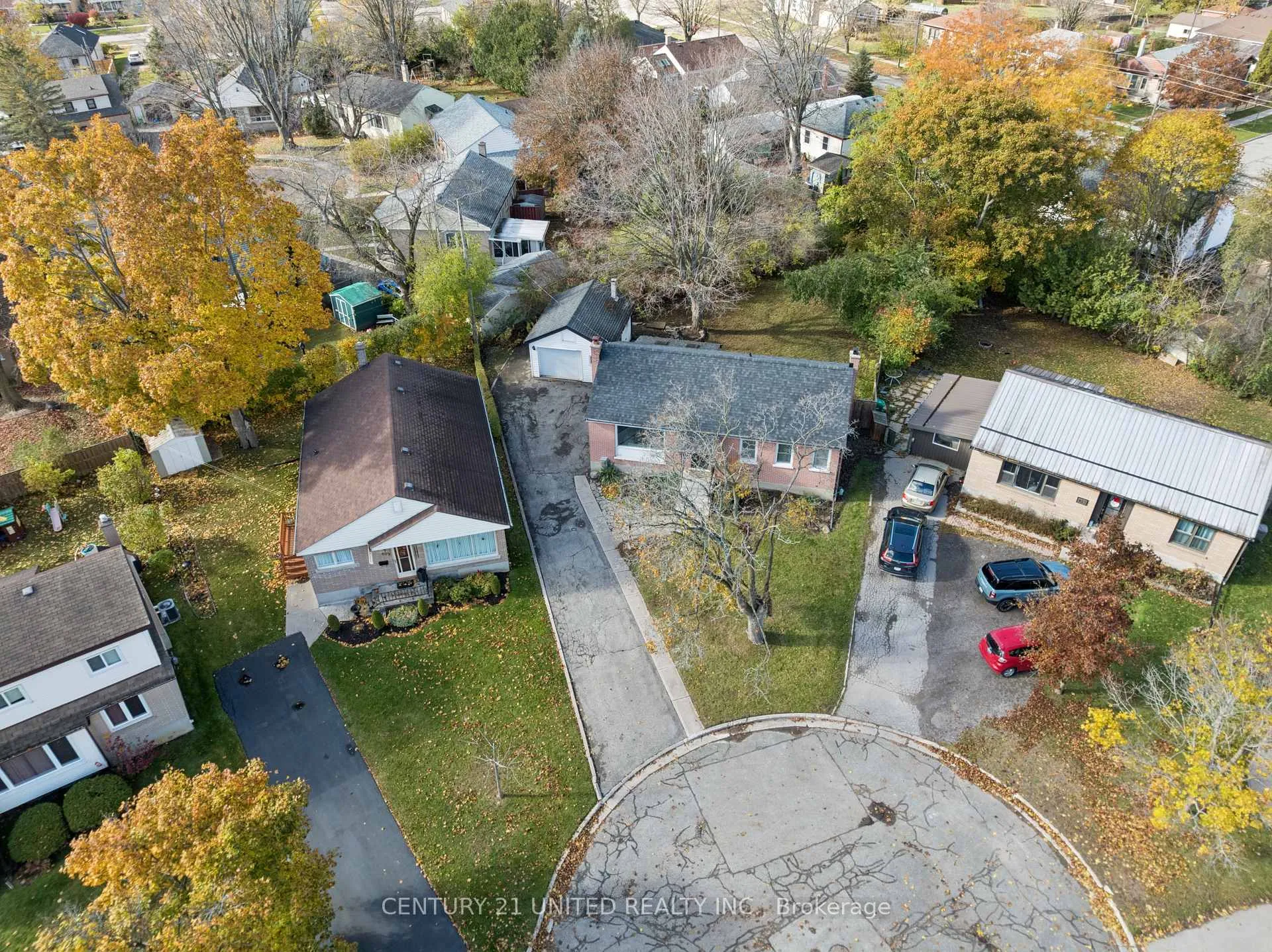 Photo 39 of 821 Schneider Place, Peterborough, Northcrest Ward 5 — HOMEH
