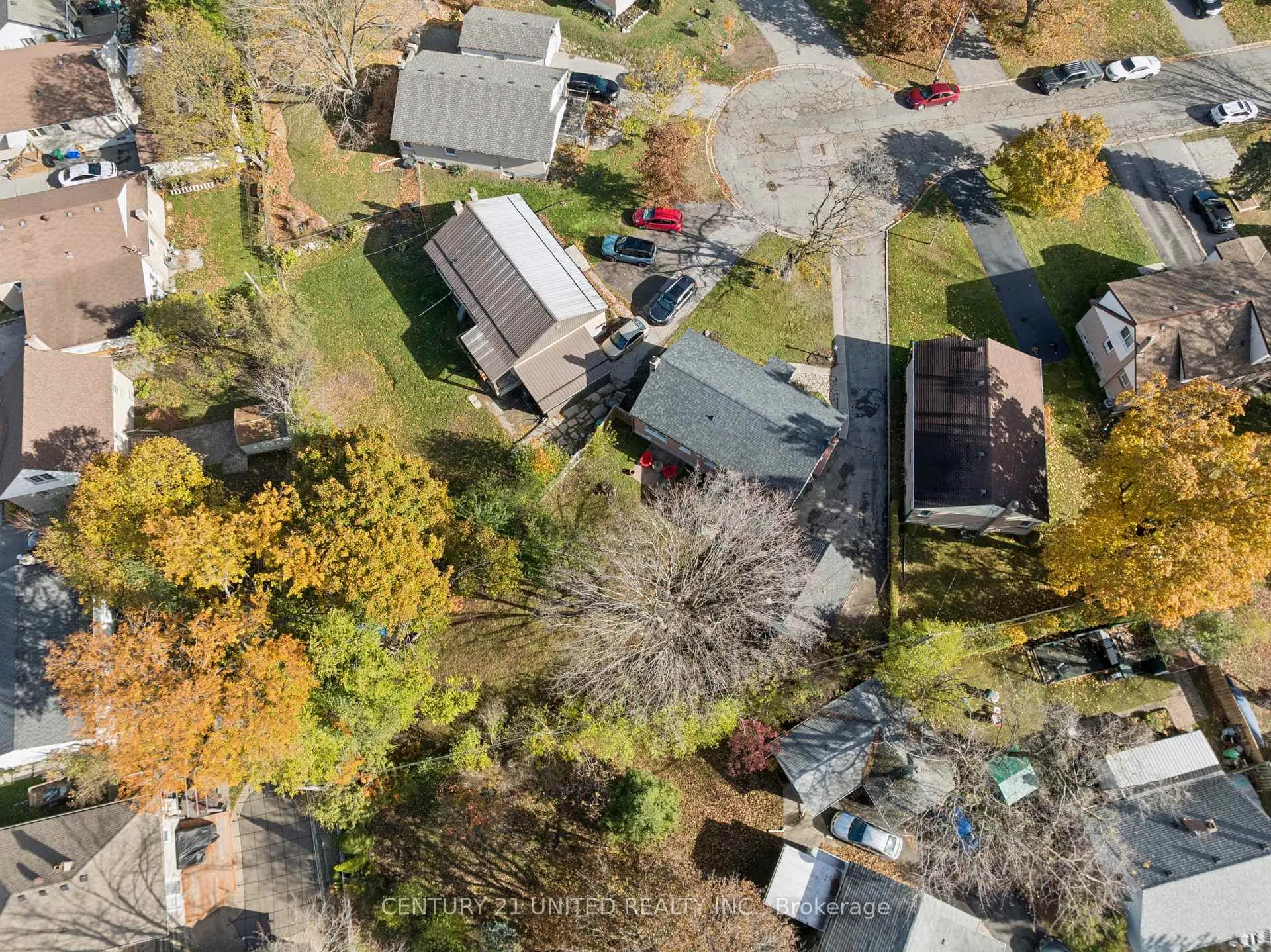 Photo 44 of 821 Schneider Place, Peterborough, Northcrest Ward 5 — HOMEH