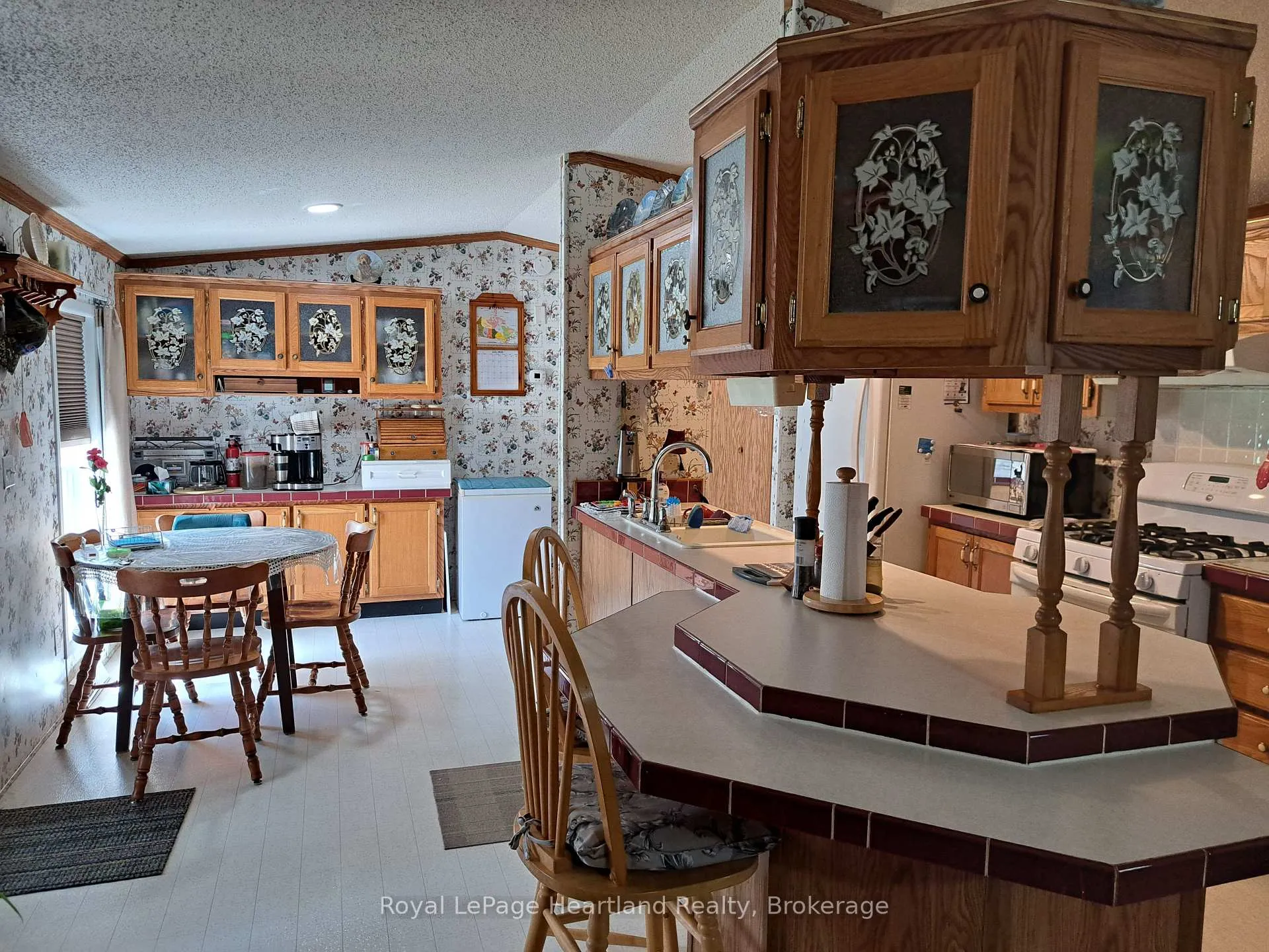 Photo 4 of Unit 8, 39461 Dashwood Road, South Huron, Stephen Twp — HOMEH