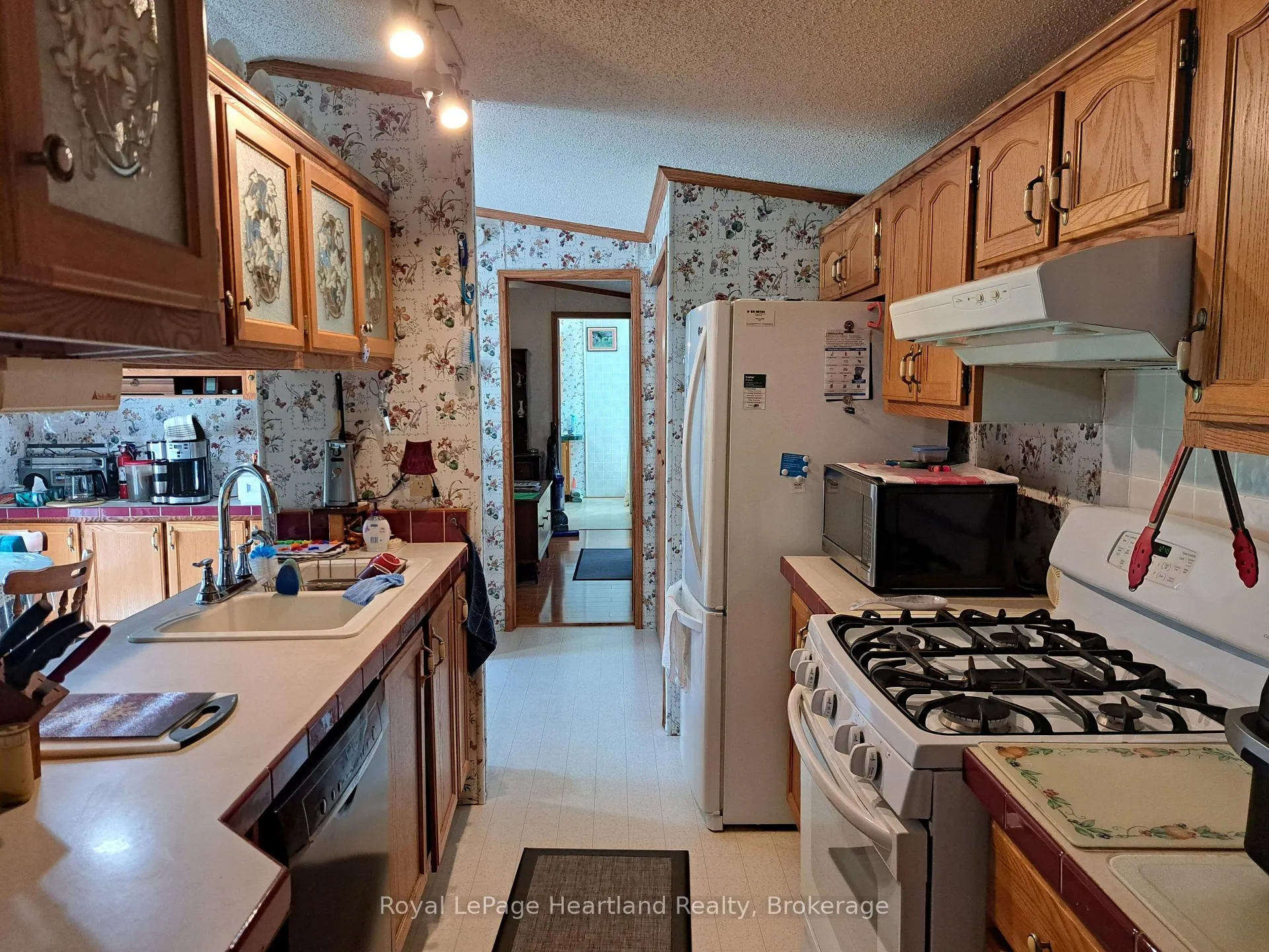 Photo 11 of Unit 8, 39461 Dashwood Road, South Huron, Stephen Twp — HOMEH