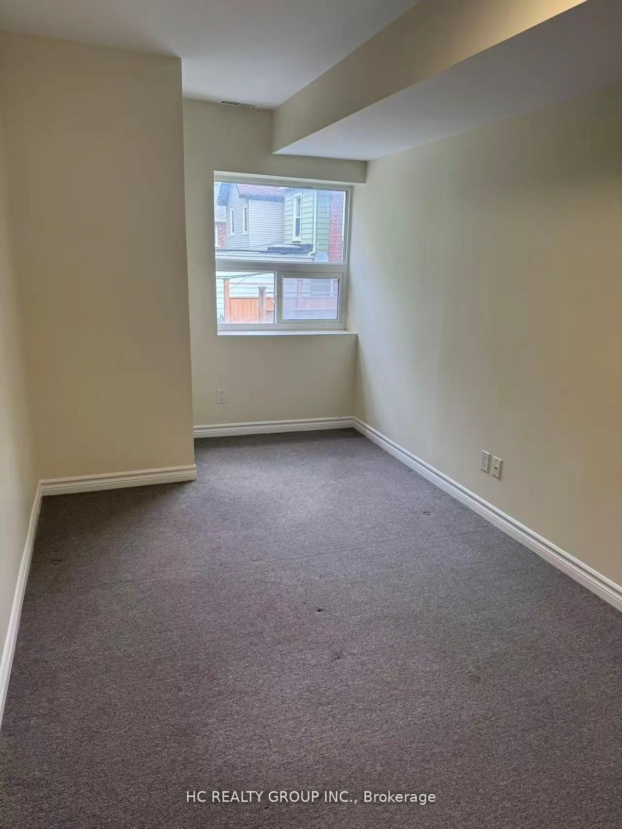 Photo 3 of Unit 3, 1606 Queen Street, Toronto, Greenwood-Coxwell — HOMEH