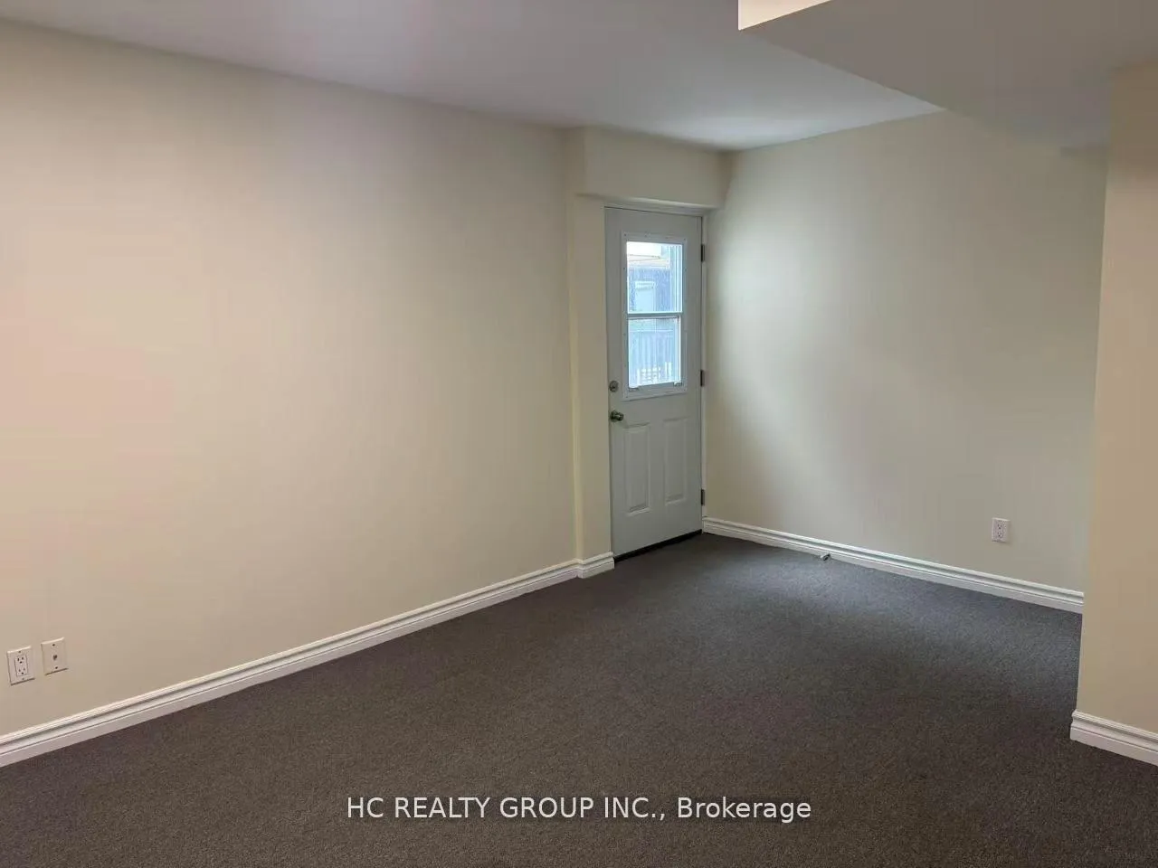 Photo 8 of Unit 3, 1606 Queen Street, Toronto, Greenwood-Coxwell — HOMEH