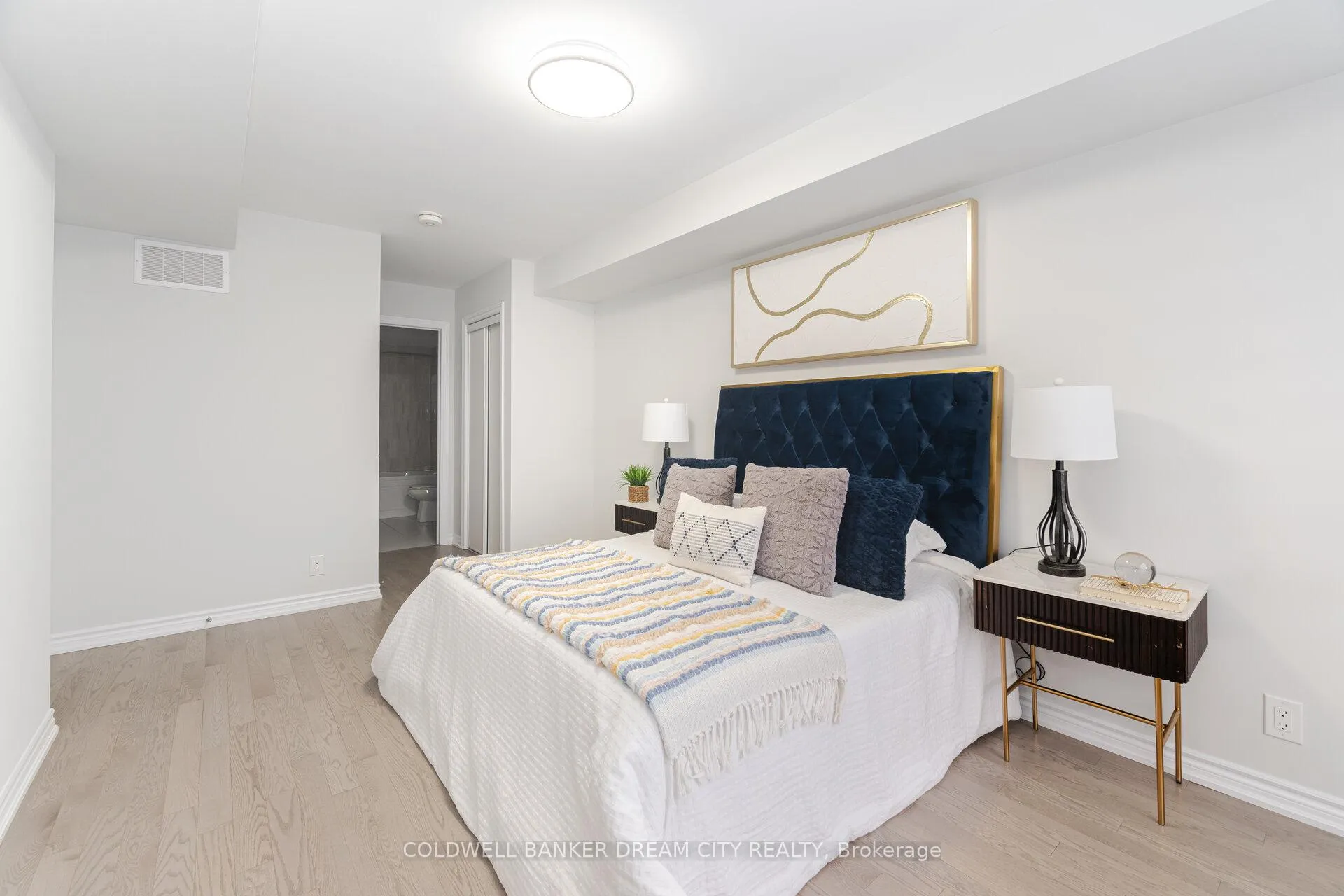 Photo 24 of 40 Herman Gilroy Lane, Markham, Angus Glen — HOMEH