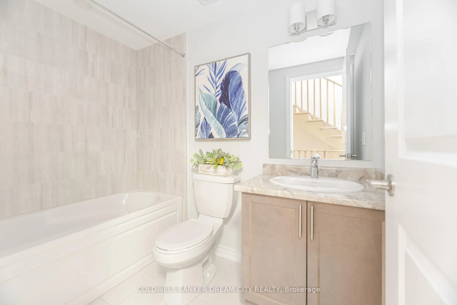 Photo 31 of 40 Herman Gilroy Lane, Markham, Angus Glen — HOMEH