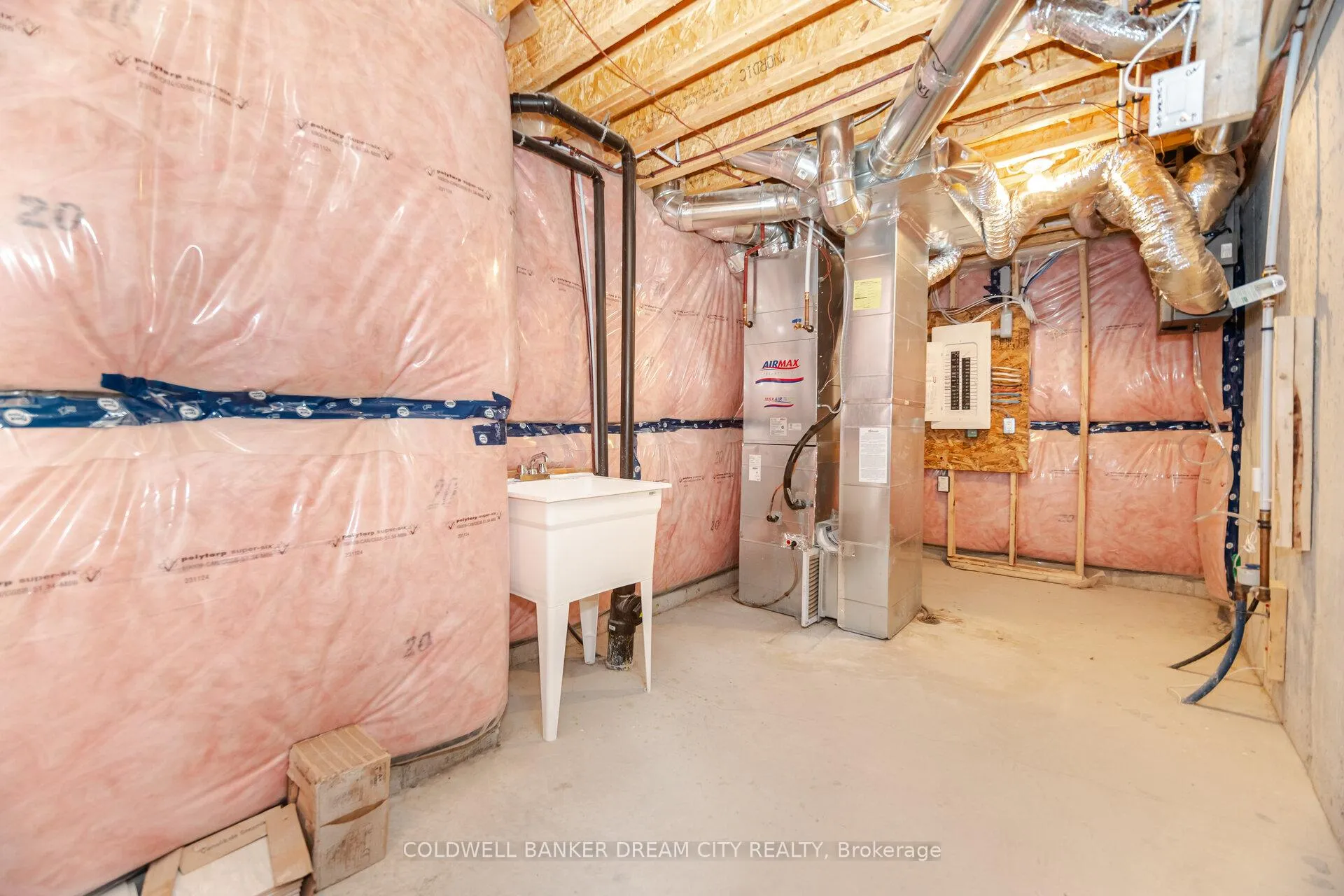 Photo 32 of 40 Herman Gilroy Lane, Markham, Angus Glen — HOMEH