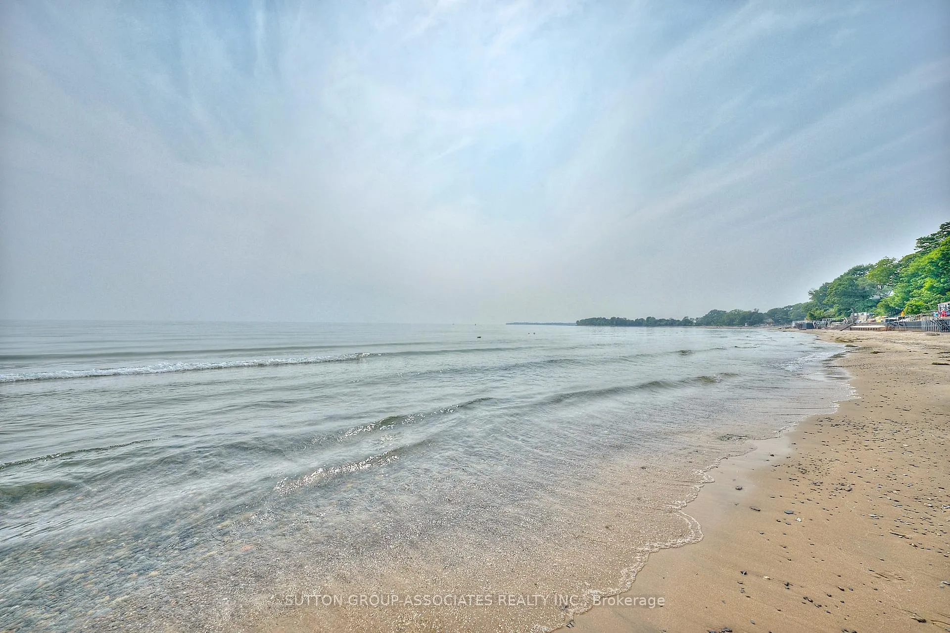 Photo 3 of 10427 Lakeshore Road, Wainfleet, Lakeshore — HOMEH