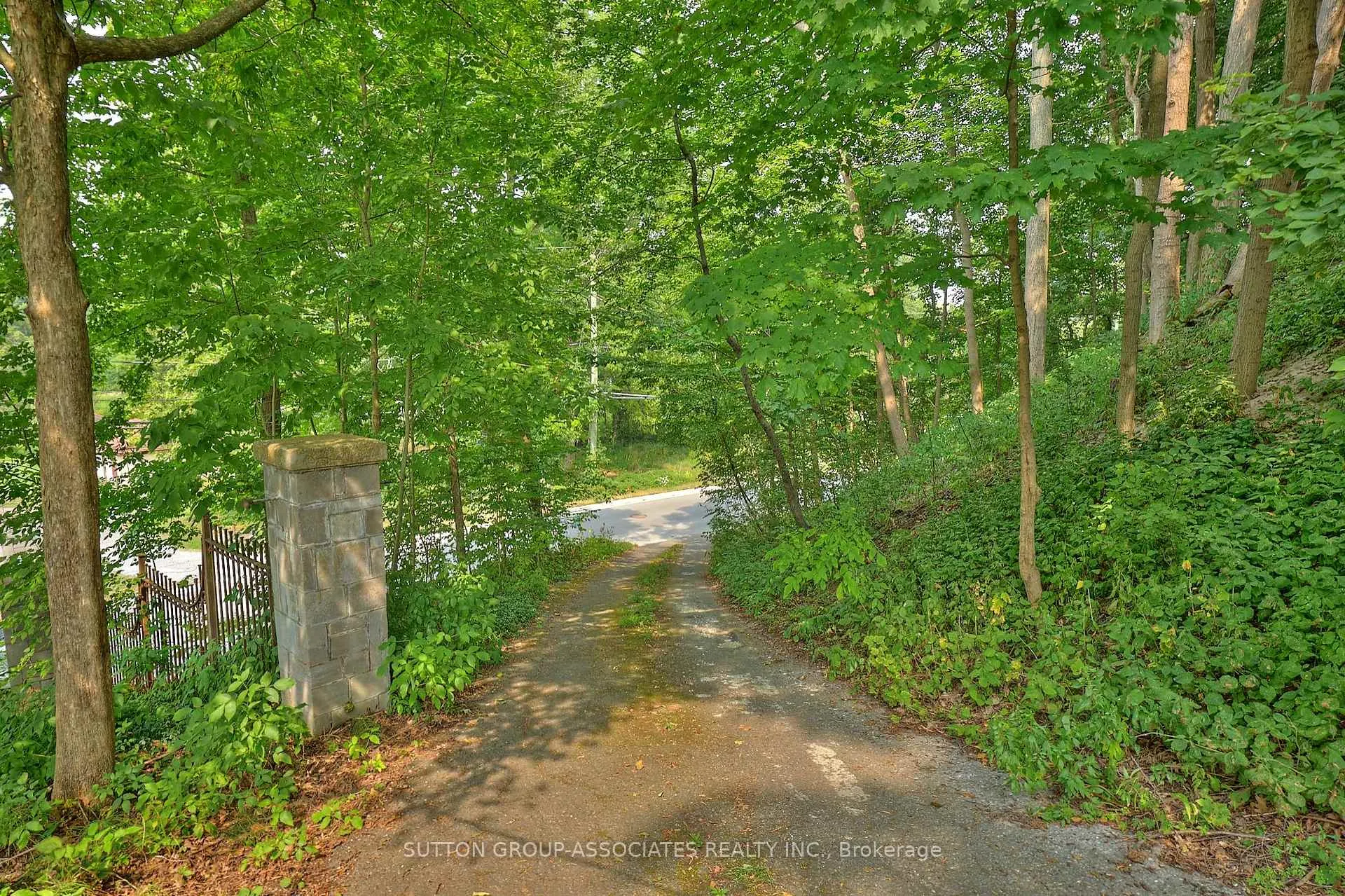 Photo 7 of 10427 Lakeshore Road, Wainfleet, Lakeshore — HOMEH