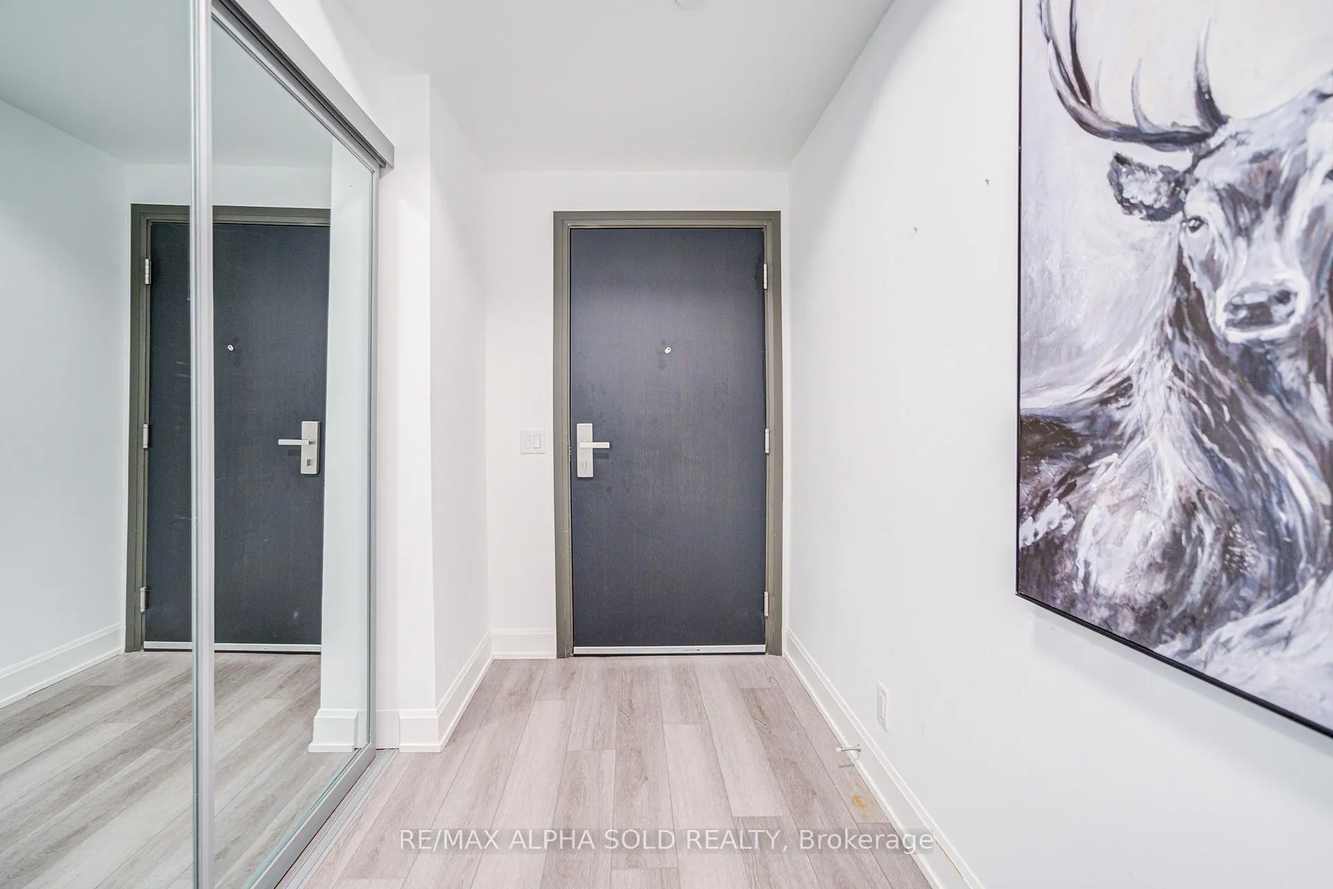 Photo 5 of Unit 2907, 8 Water Walk Drive, Markham, Unionville — HOMEH