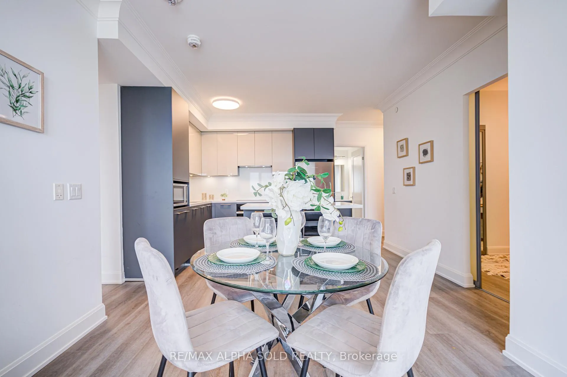 Photo 17 of Unit 2907, 8 Water Walk Drive, Markham, Unionville — HOMEH