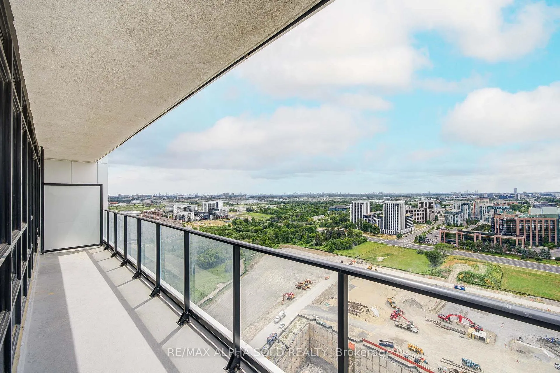 Photo 31 of Unit 2907, 8 Water Walk Drive, Markham, Unionville — HOMEH