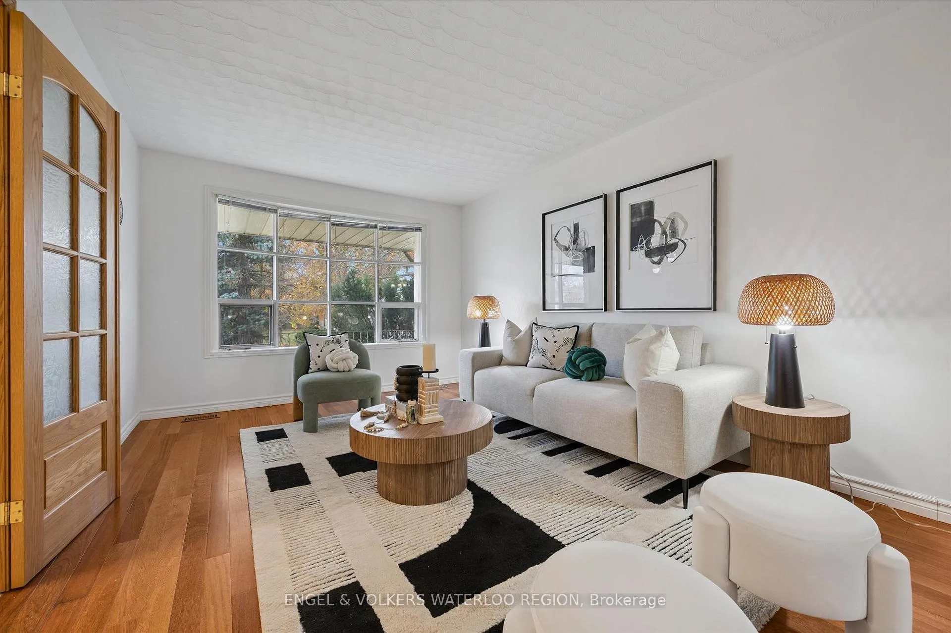 Photo 7 of 131 Woodbend Crescent, Waterloo — HOMEH