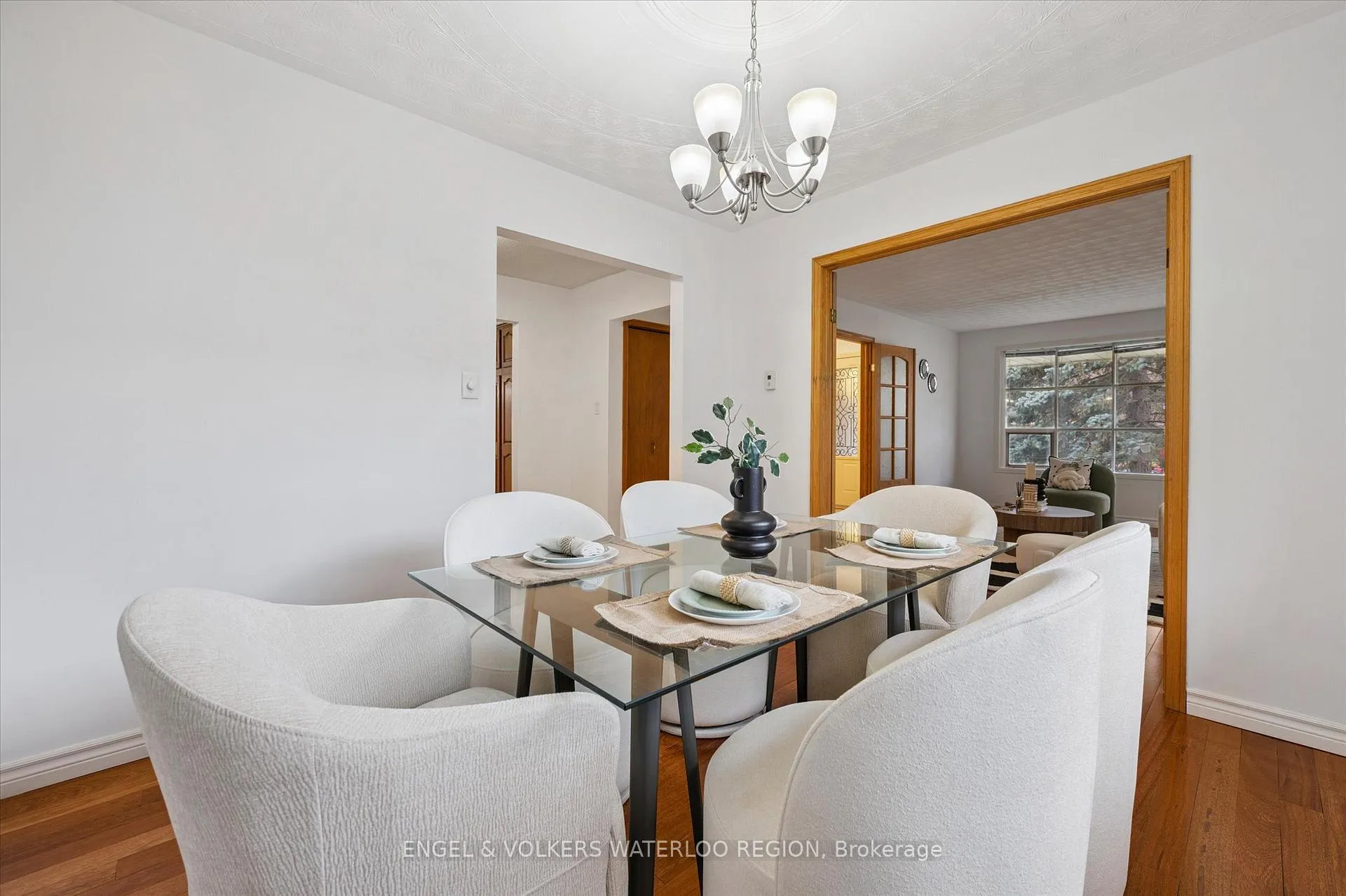 Photo 11 of 131 Woodbend Crescent, Waterloo — HOMEH