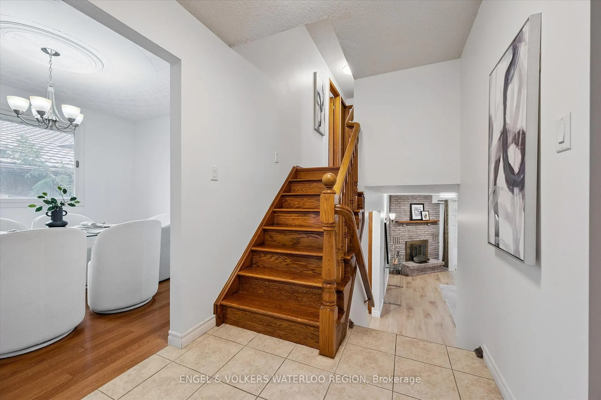 Photo 18 of 131 Woodbend Crescent, Waterloo — HOMEH