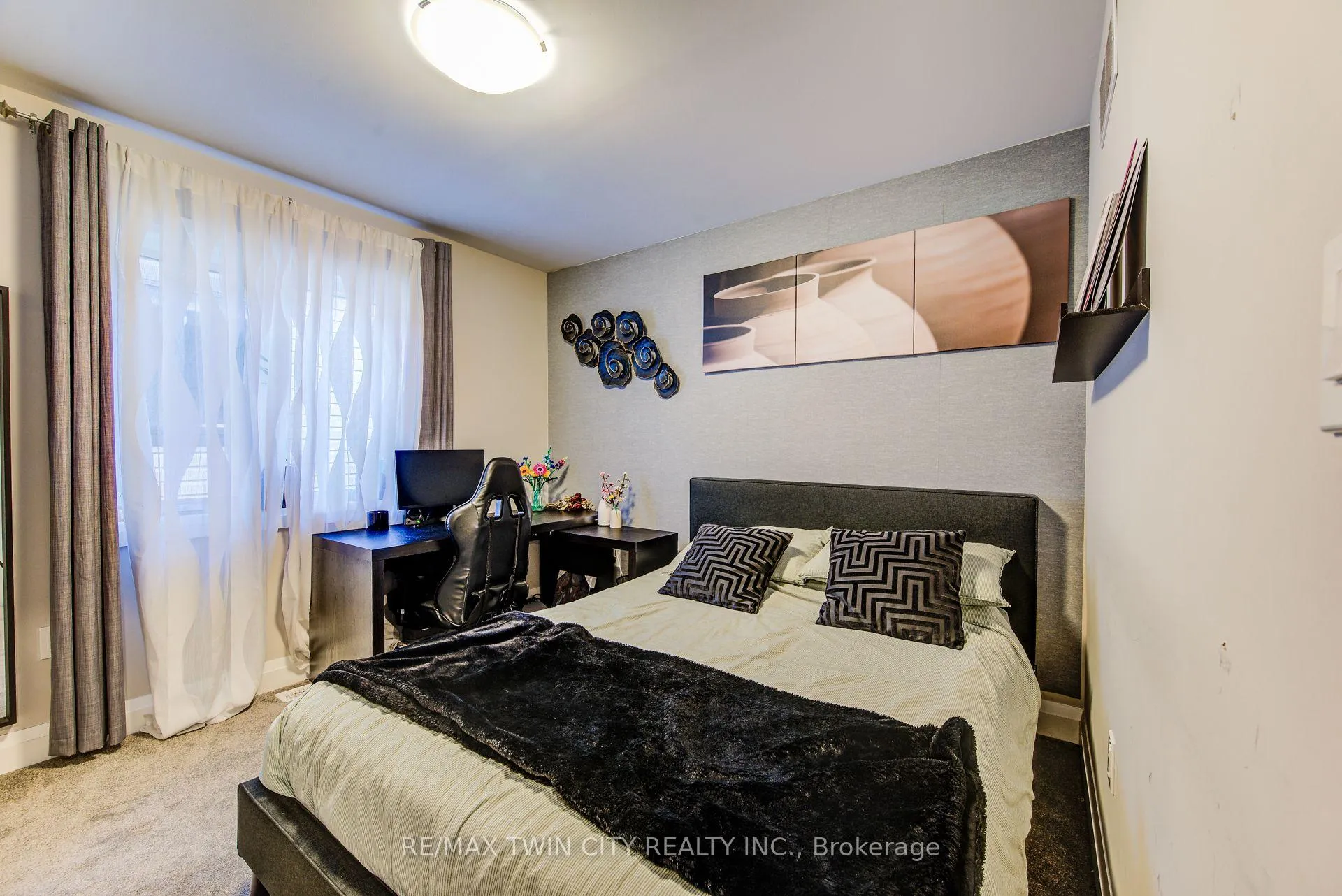 Photo 29 of 928 Chapel Hill Court S, Kitchener, Doon South — HOMEH