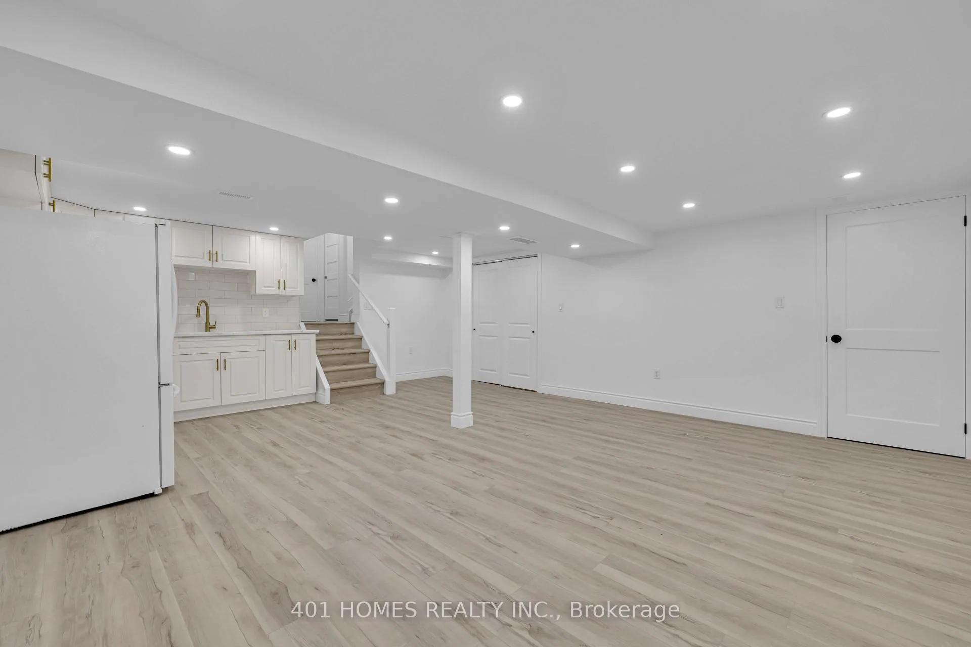 Photo 19 of 3090 Conservation Drive E, Windsor — HOMEH