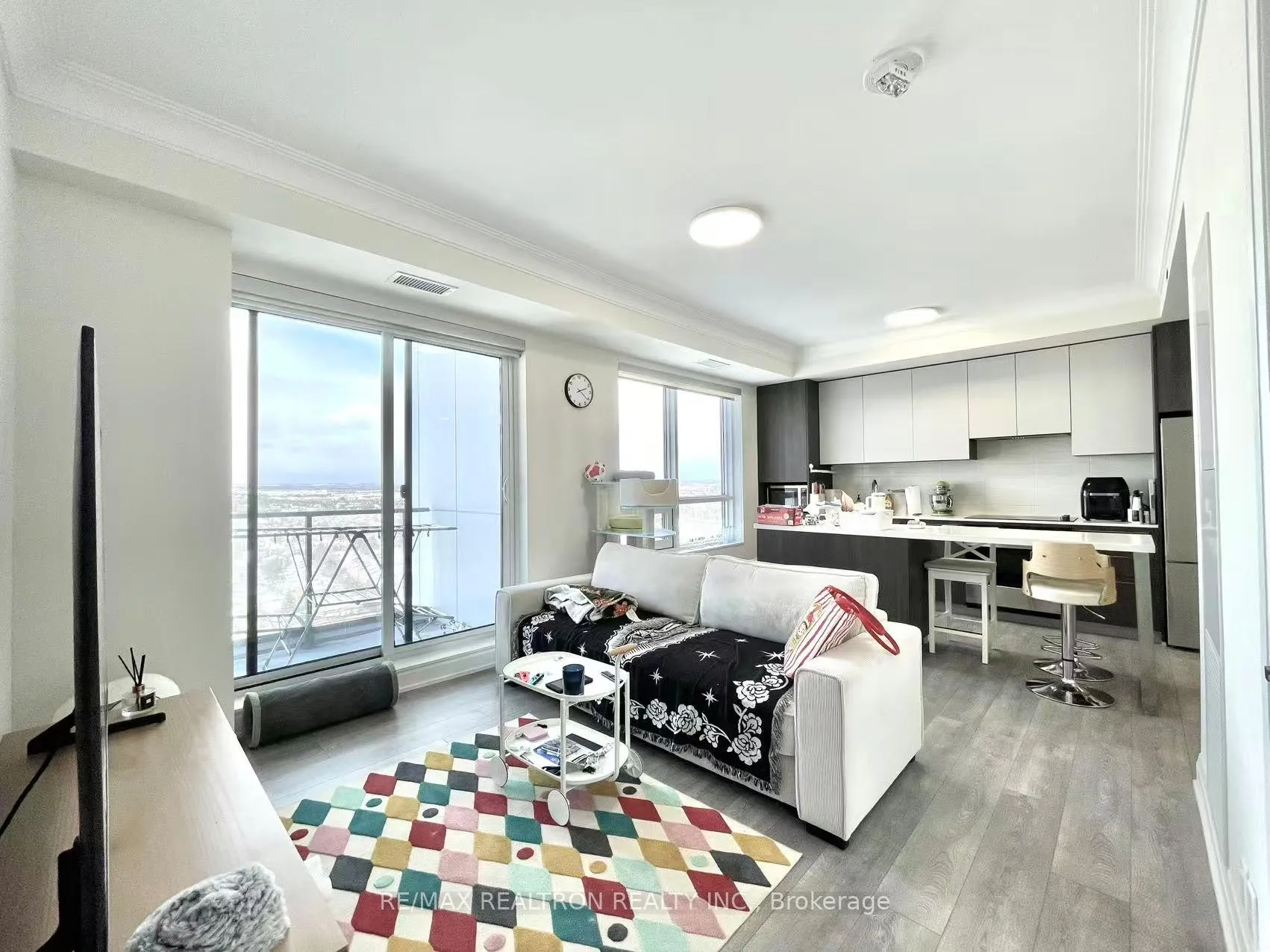Photo 2 of Unit 2608, 18 Water Walk Drive, Markham, Unionville — HOMEH