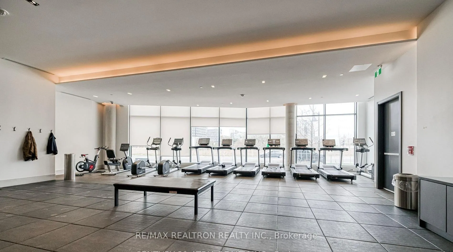 Photo 18 of Unit 2608, 18 Water Walk Drive, Markham, Unionville — HOMEH