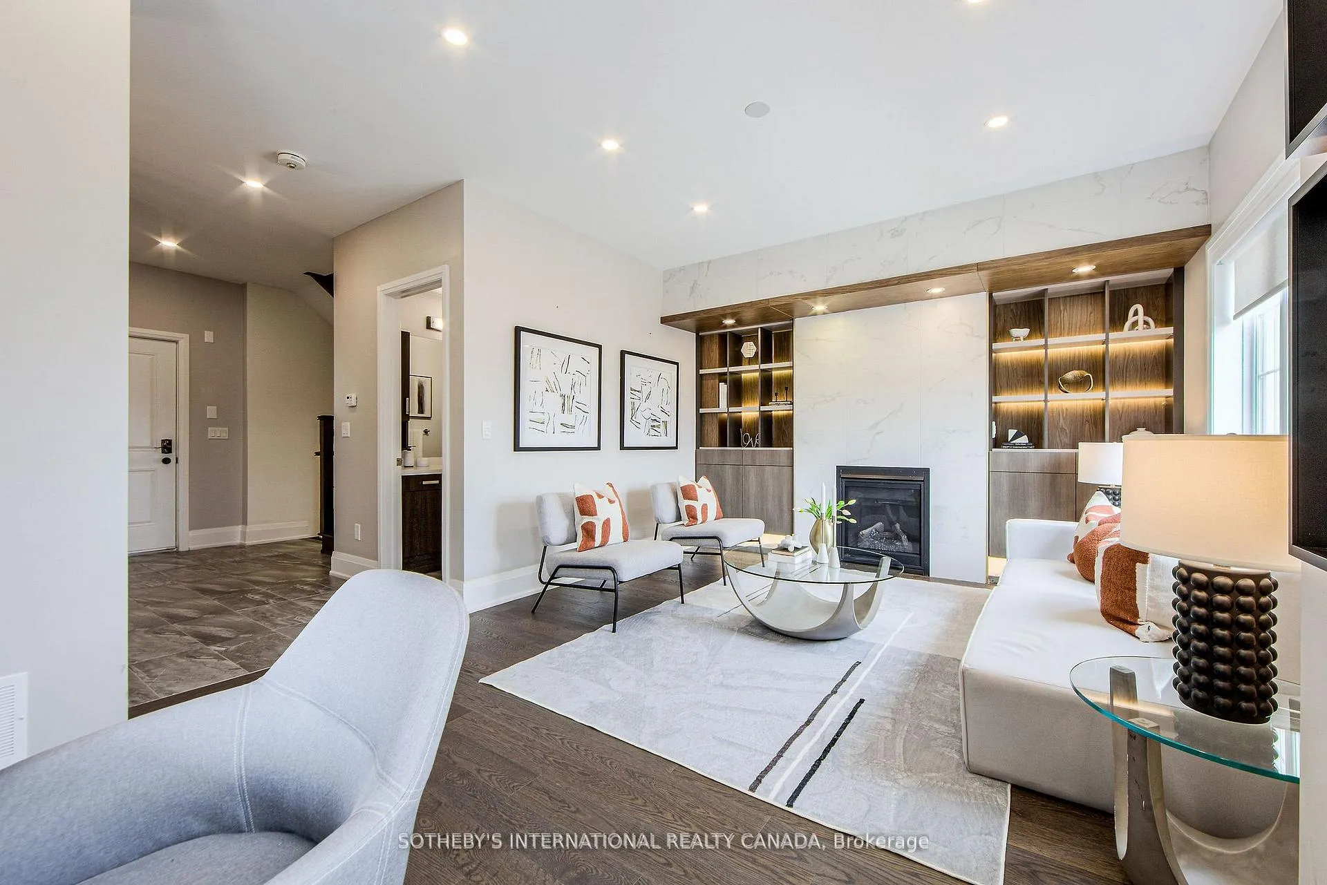 Photo 6 of 21 Sir Frederick Banting Way, Markham, Unionville — HOMEH