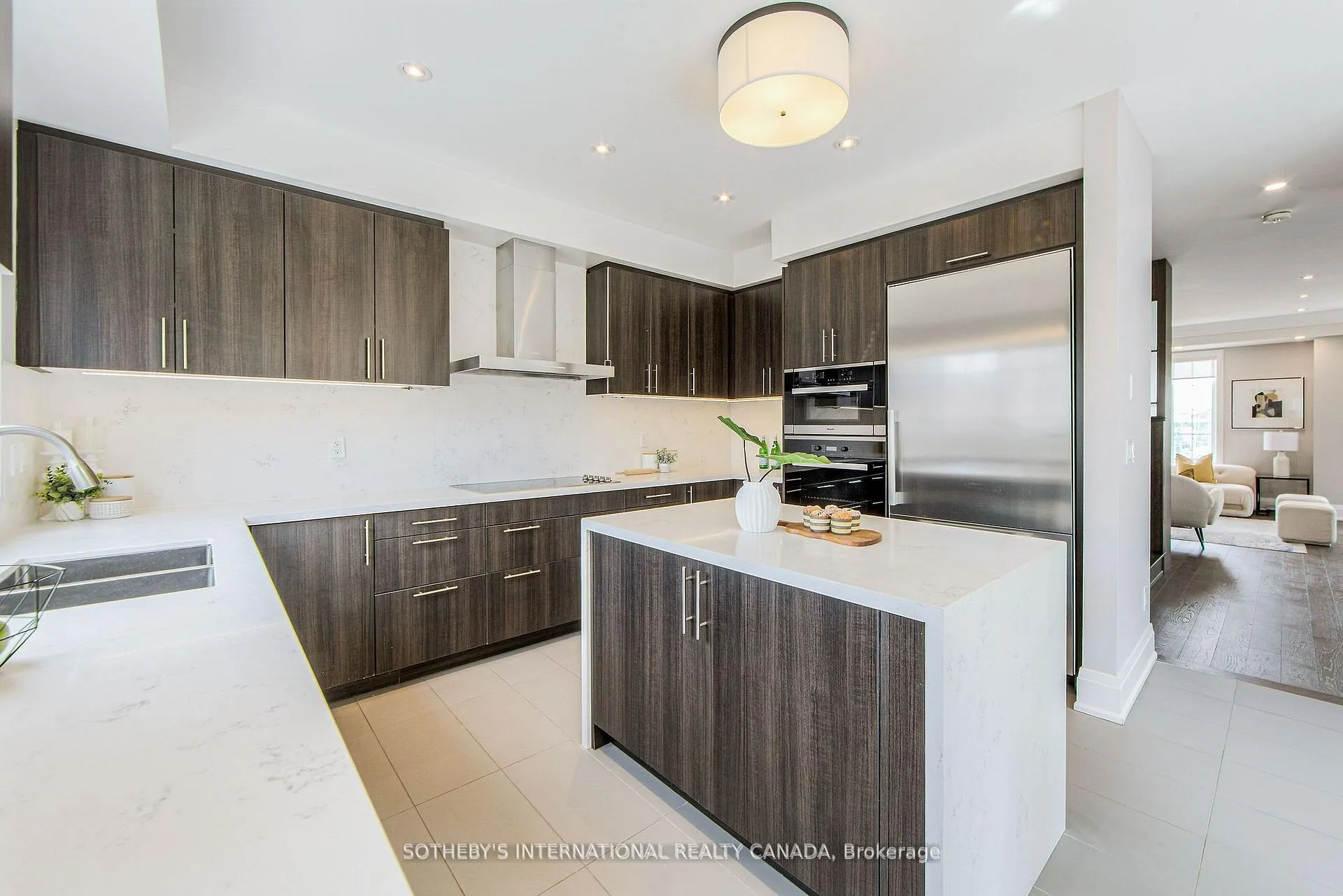 Photo 12 of 21 Sir Frederick Banting Way, Markham, Unionville — HOMEH